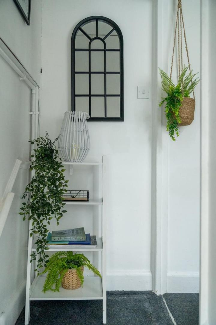 Charming Mews Flat Near Little Venice Apartment *