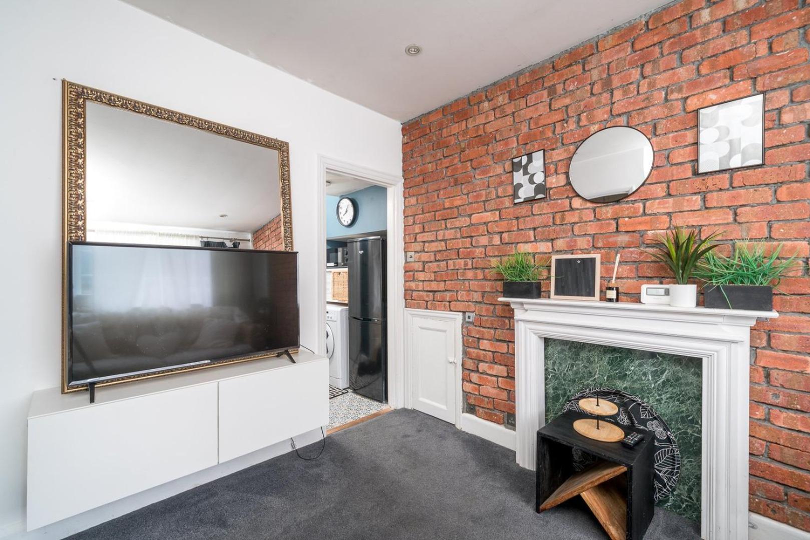 Charming Mews Flat Near Little Venice London