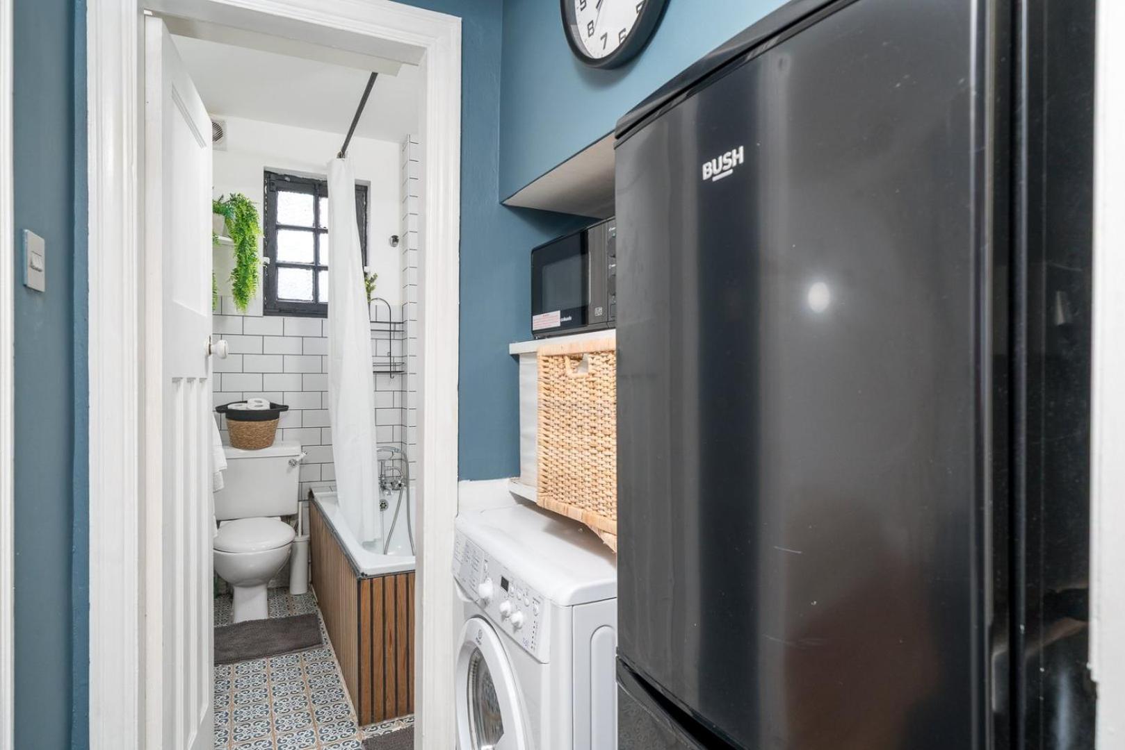 Charming Mews Flat Near Little Venice Apartment