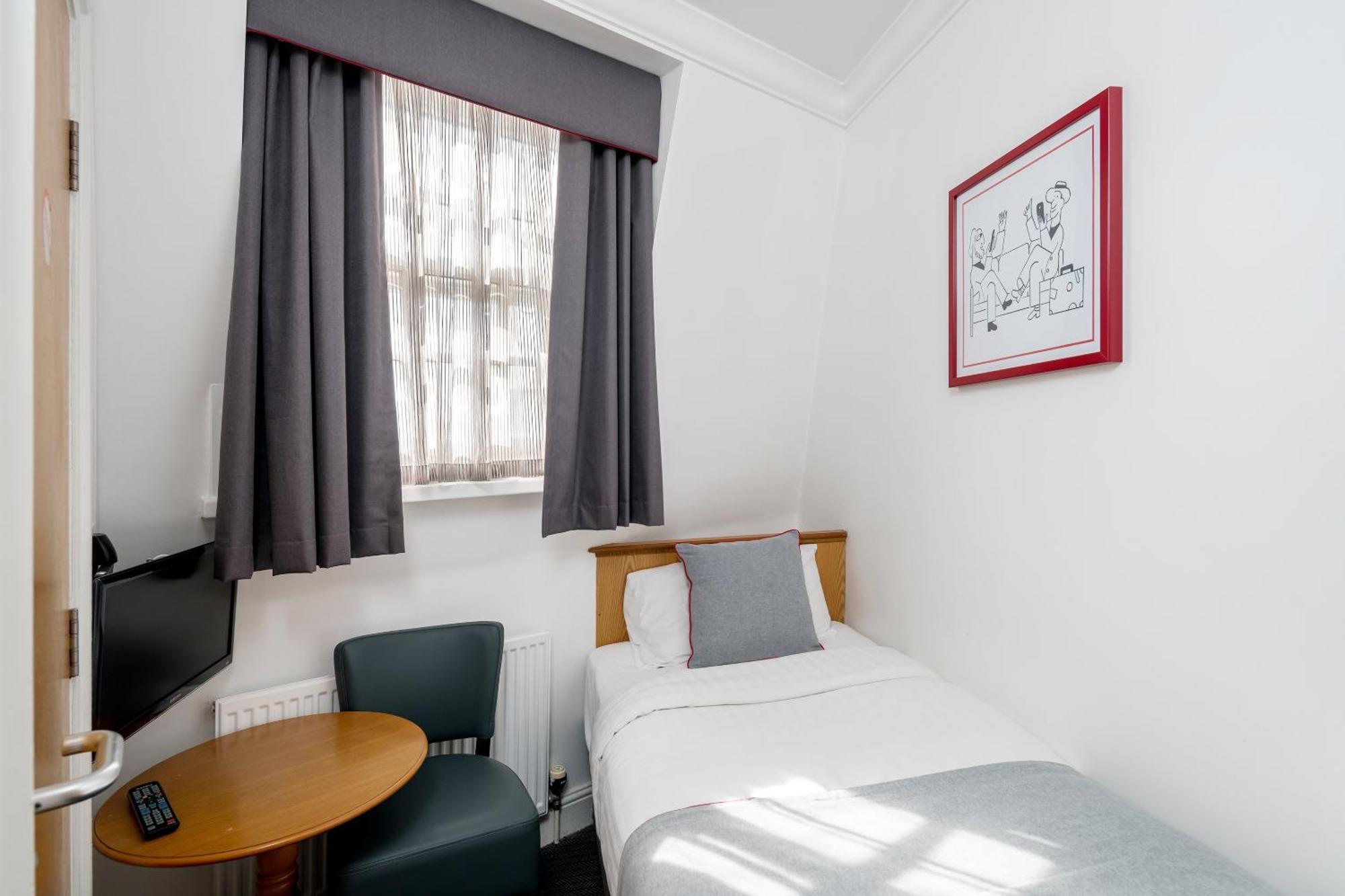 Oyo Townhouse New England, Victoria 3* London