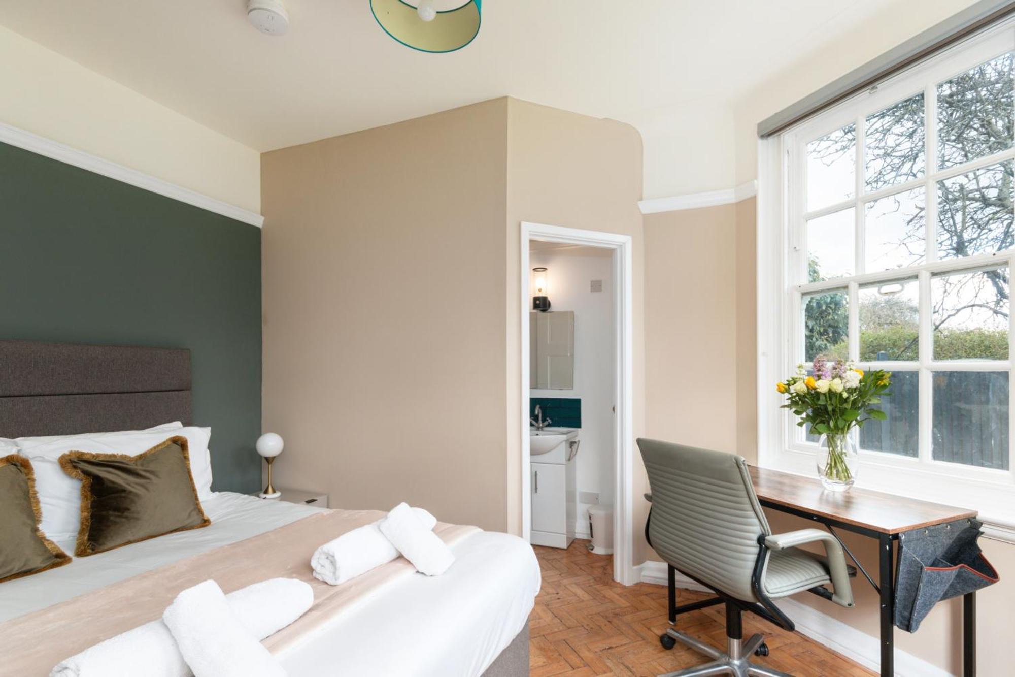 The Vicarage Tooting, Sw17 Guest house