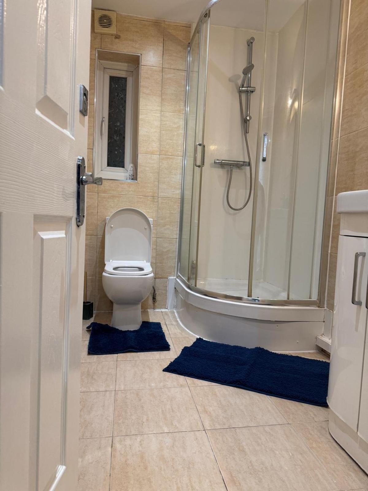 The Riverside Haven Privat overnatting *