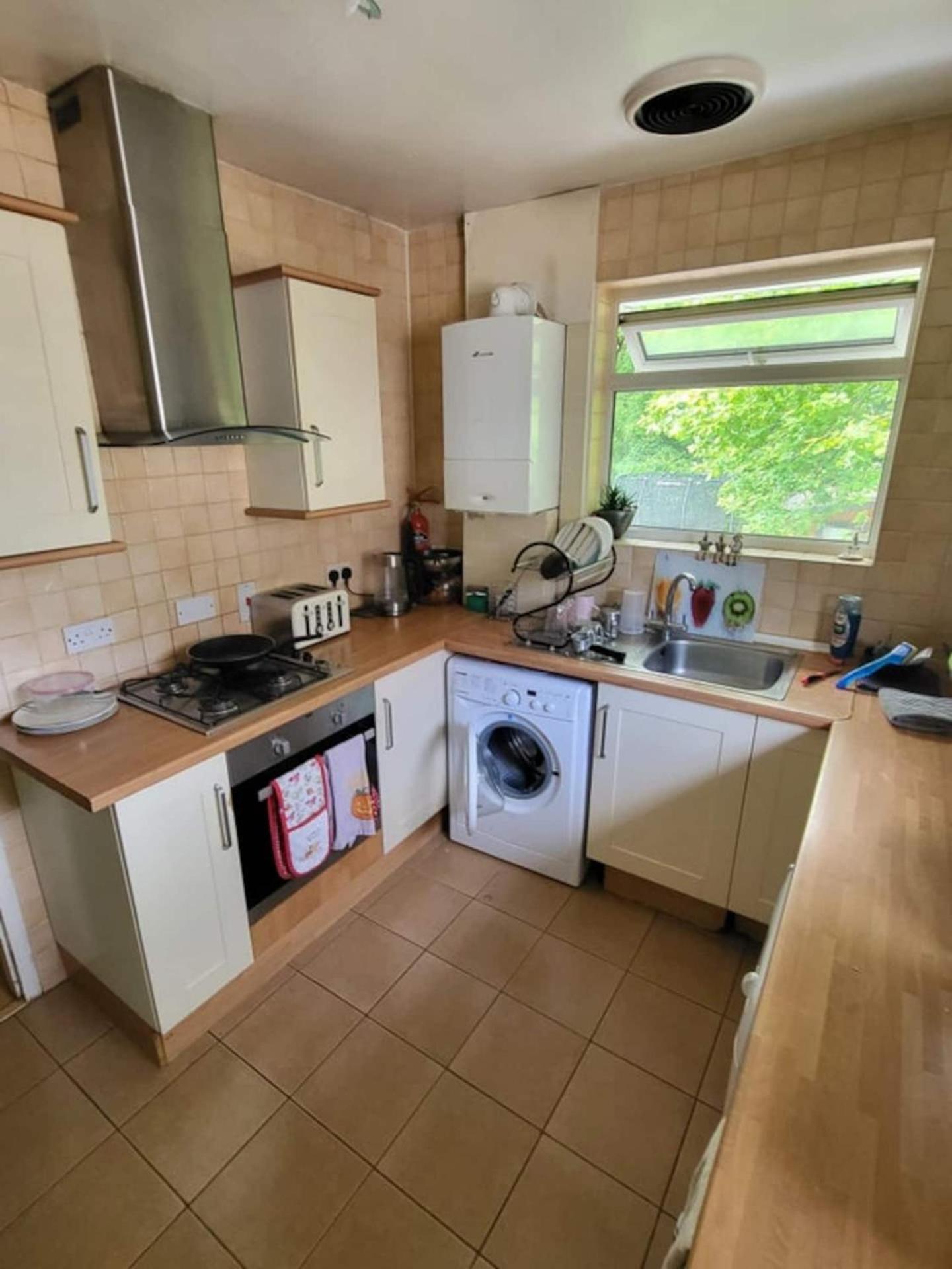 Bright And Spacious Double In Hampstead Garden Suburb Homestay London