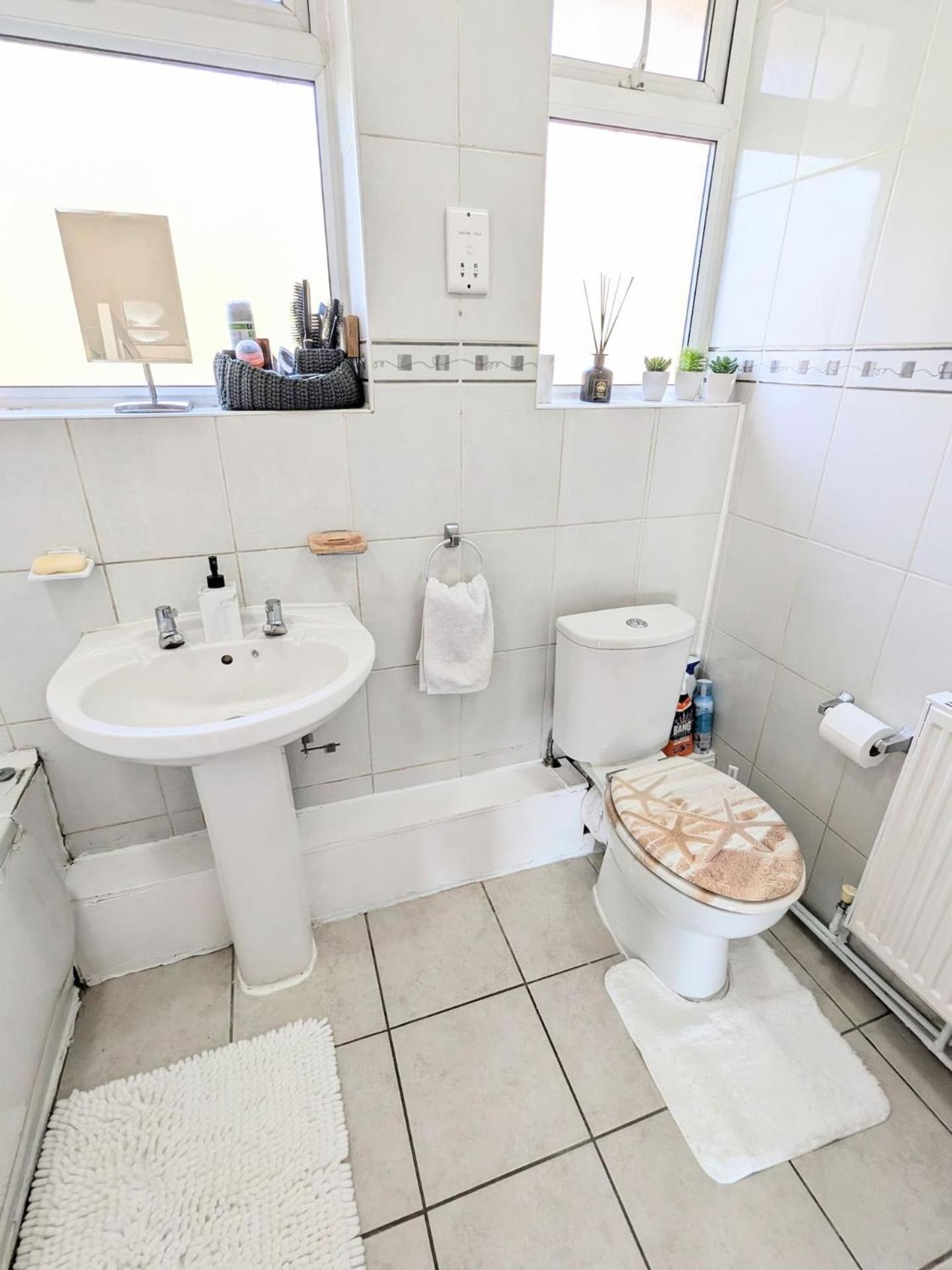 Bright And Spacious Double In Hampstead Garden Suburb Homestay