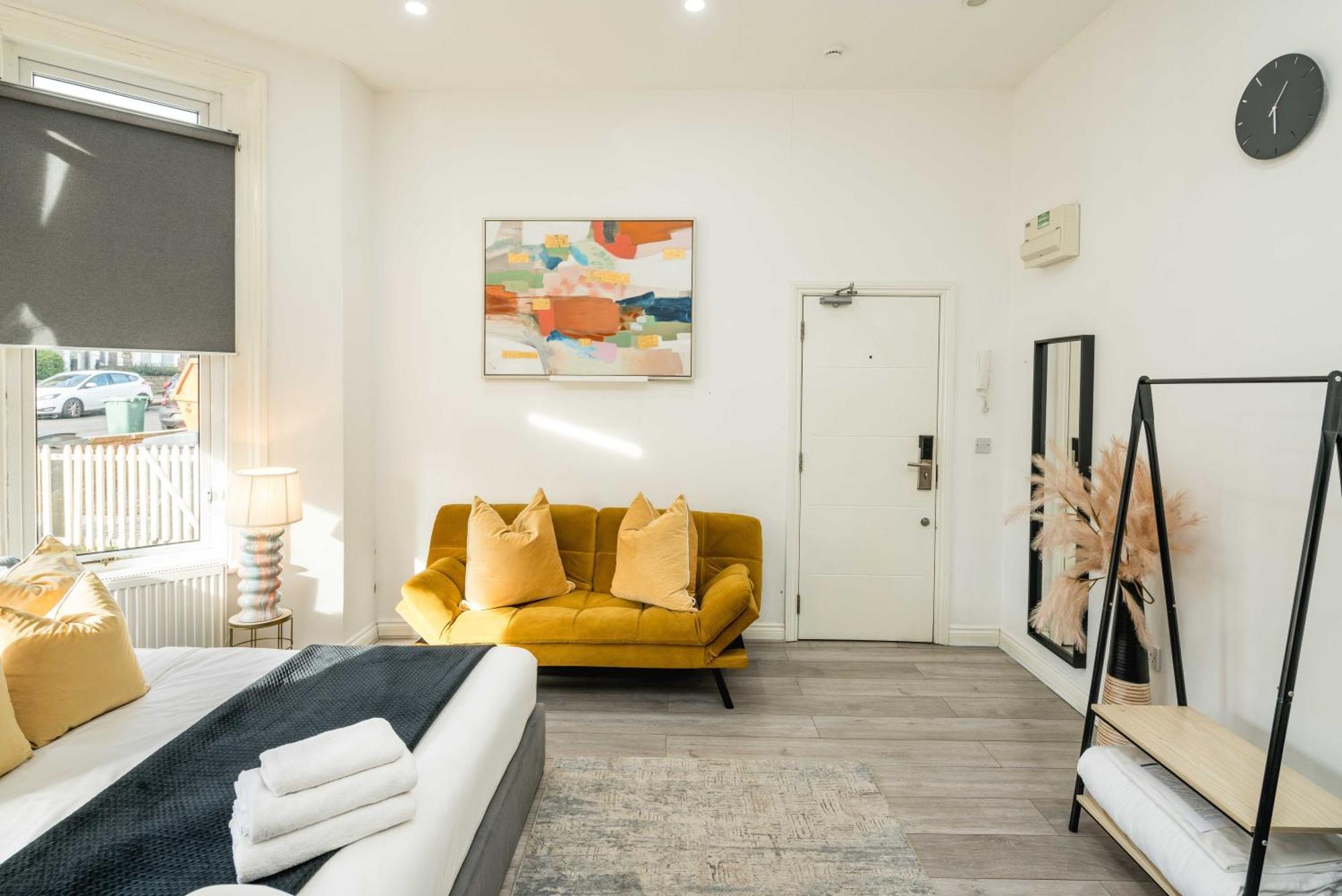 Comfortable By Kilburn & Hampstead Station
