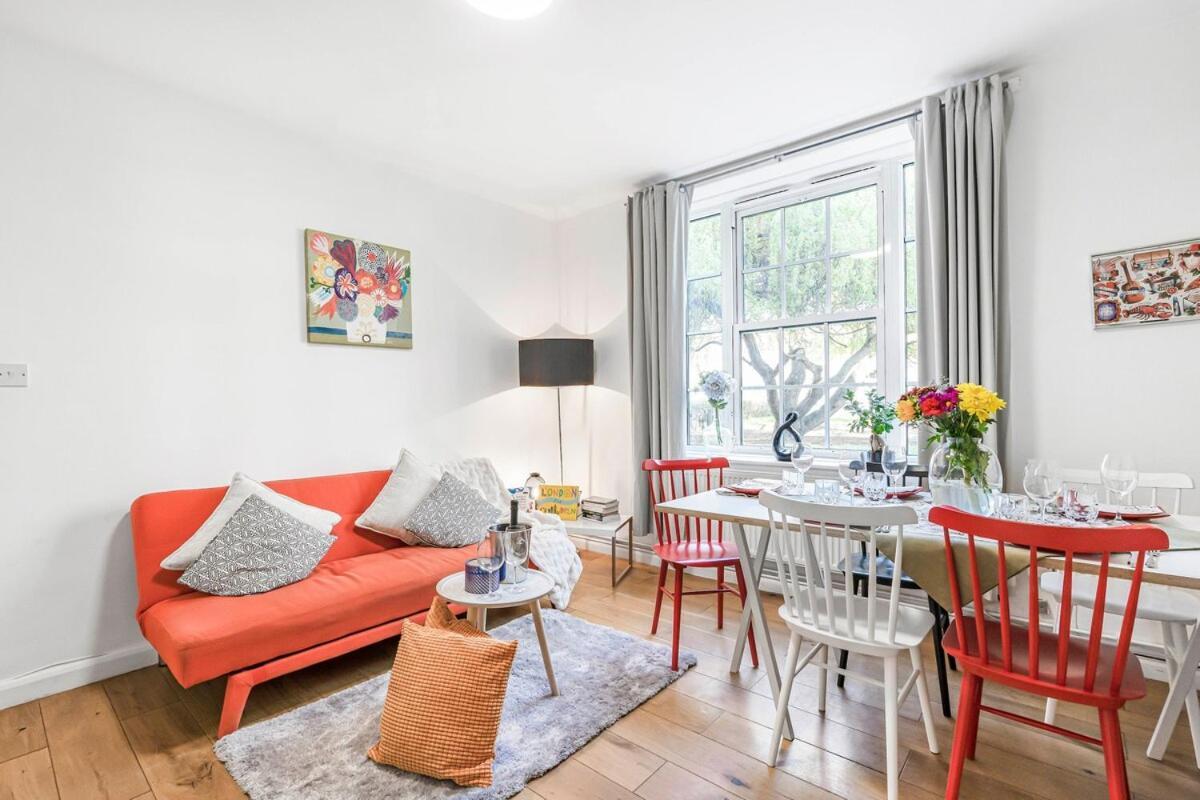 Apartment Gem In Waterloo, London