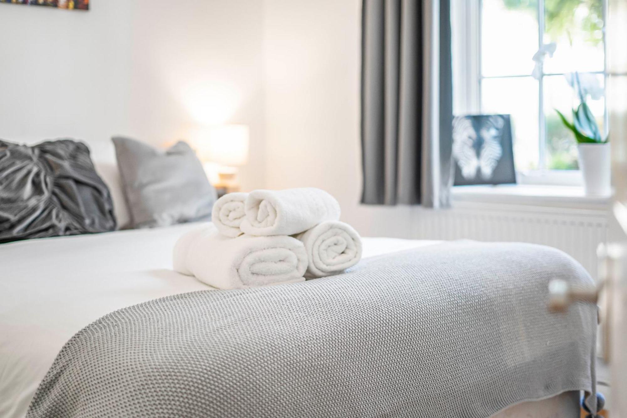 Apartment Gem In Waterloo, London
