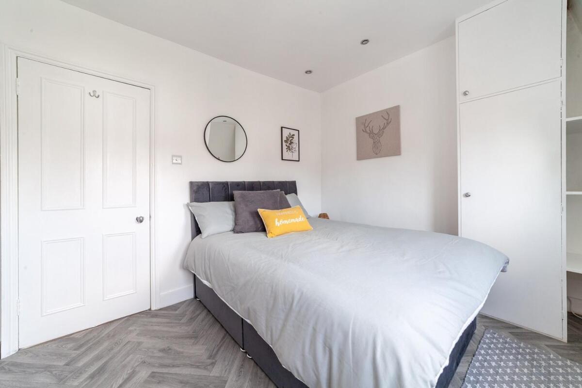 Appartement Lovely 2br Flat 5 Mins To Tube, Fullham
