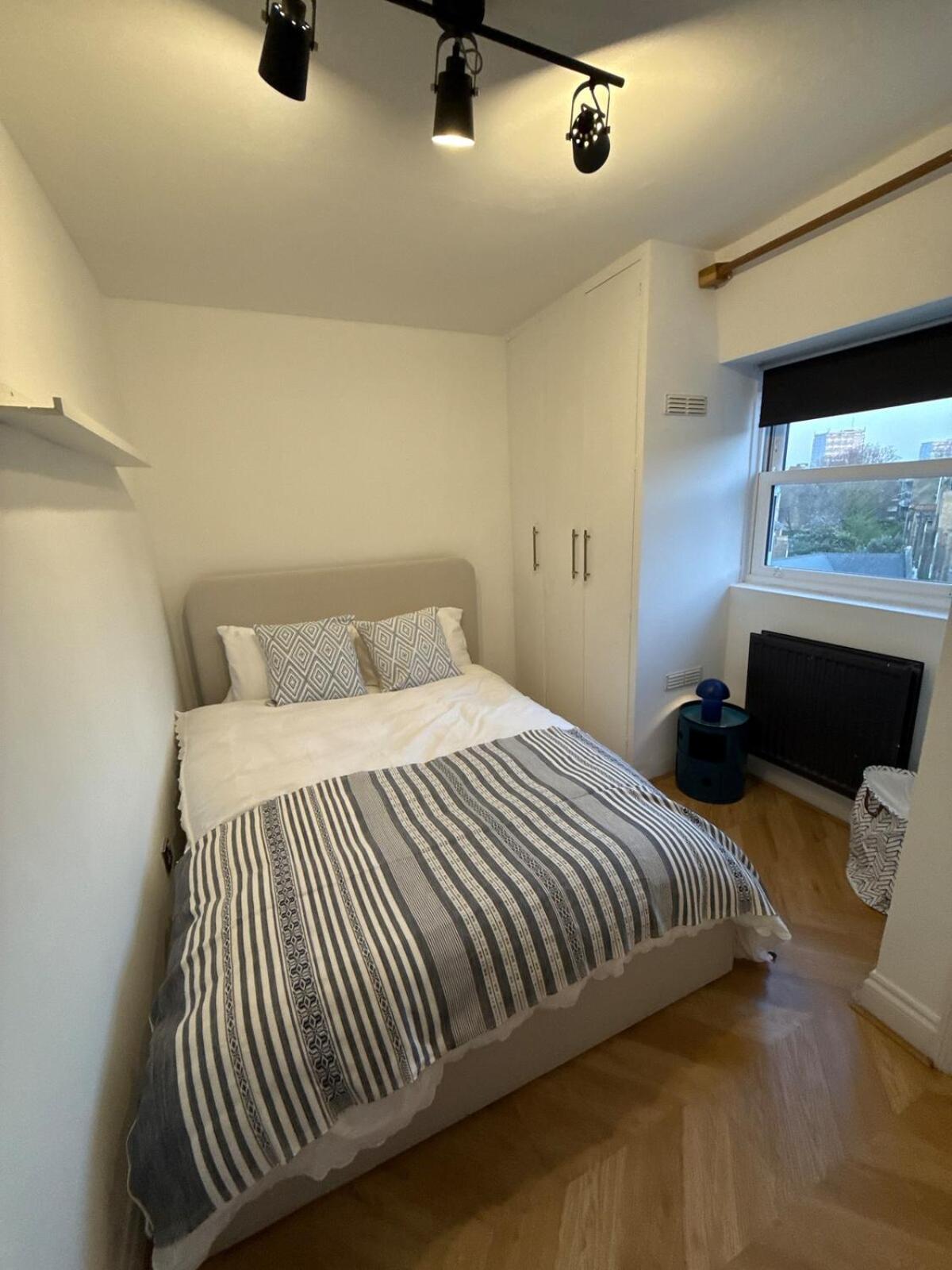 Stylish Cosy Rooftop Flat In Maida Vale Apartment *