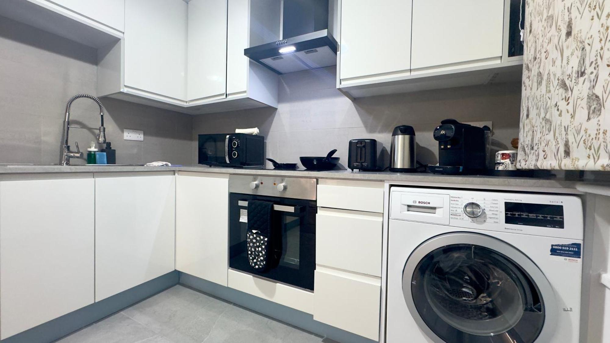 Luxury 2 Bedroom By Al Faisal