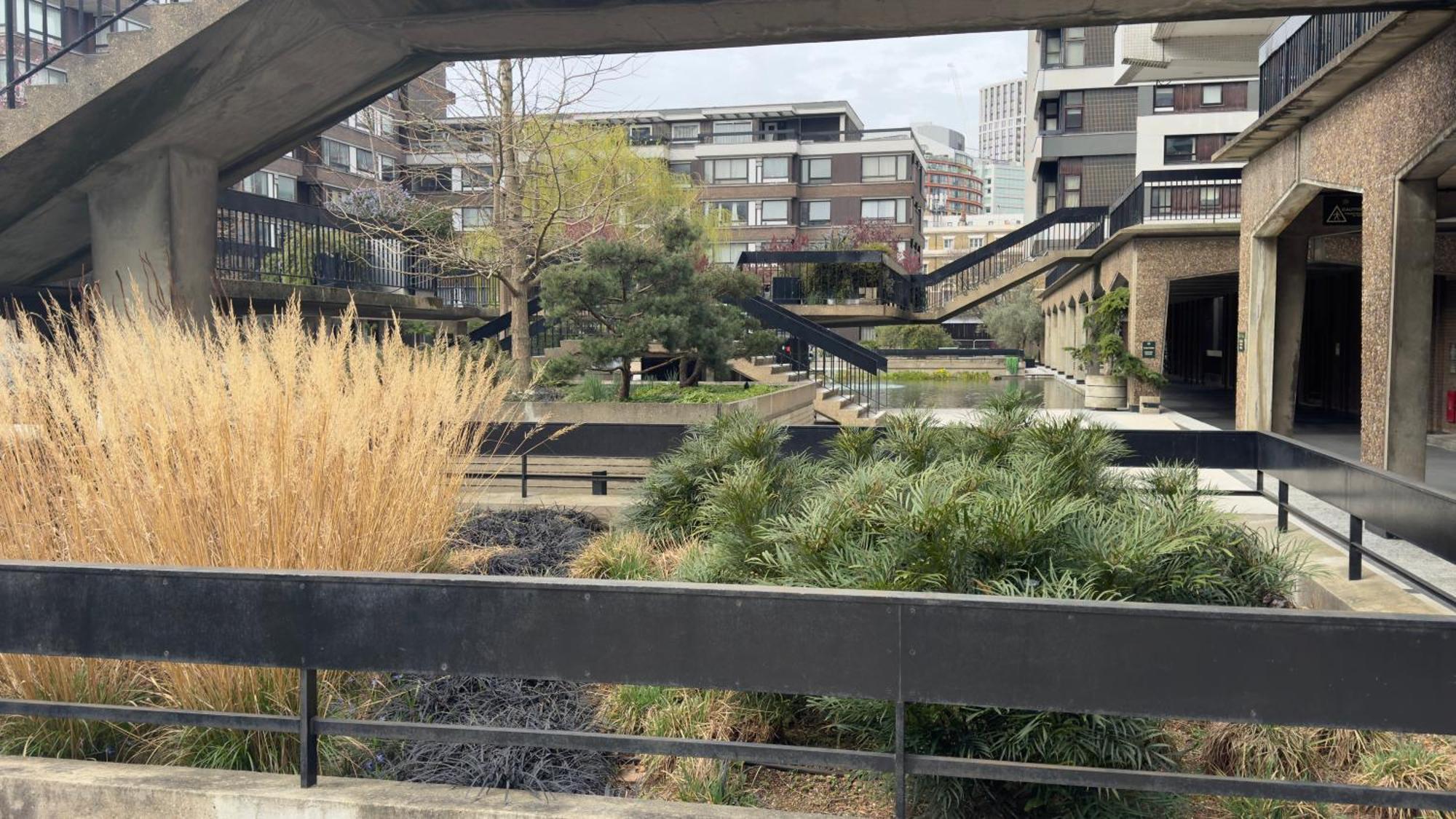Luxury 2 Bedroom By Aljoori Apartment London
