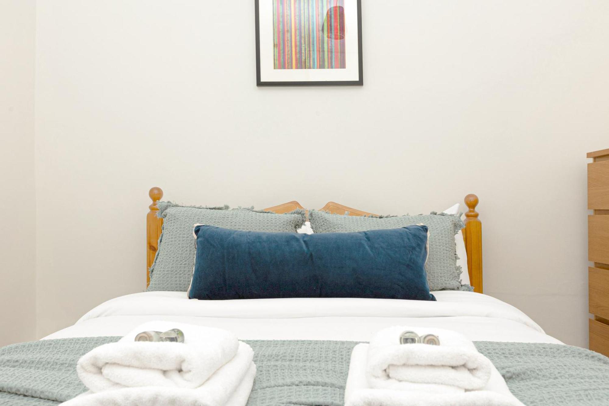 Apartment Sunny 1br Gem In Chelsea Harbour & Coleridge Gardens