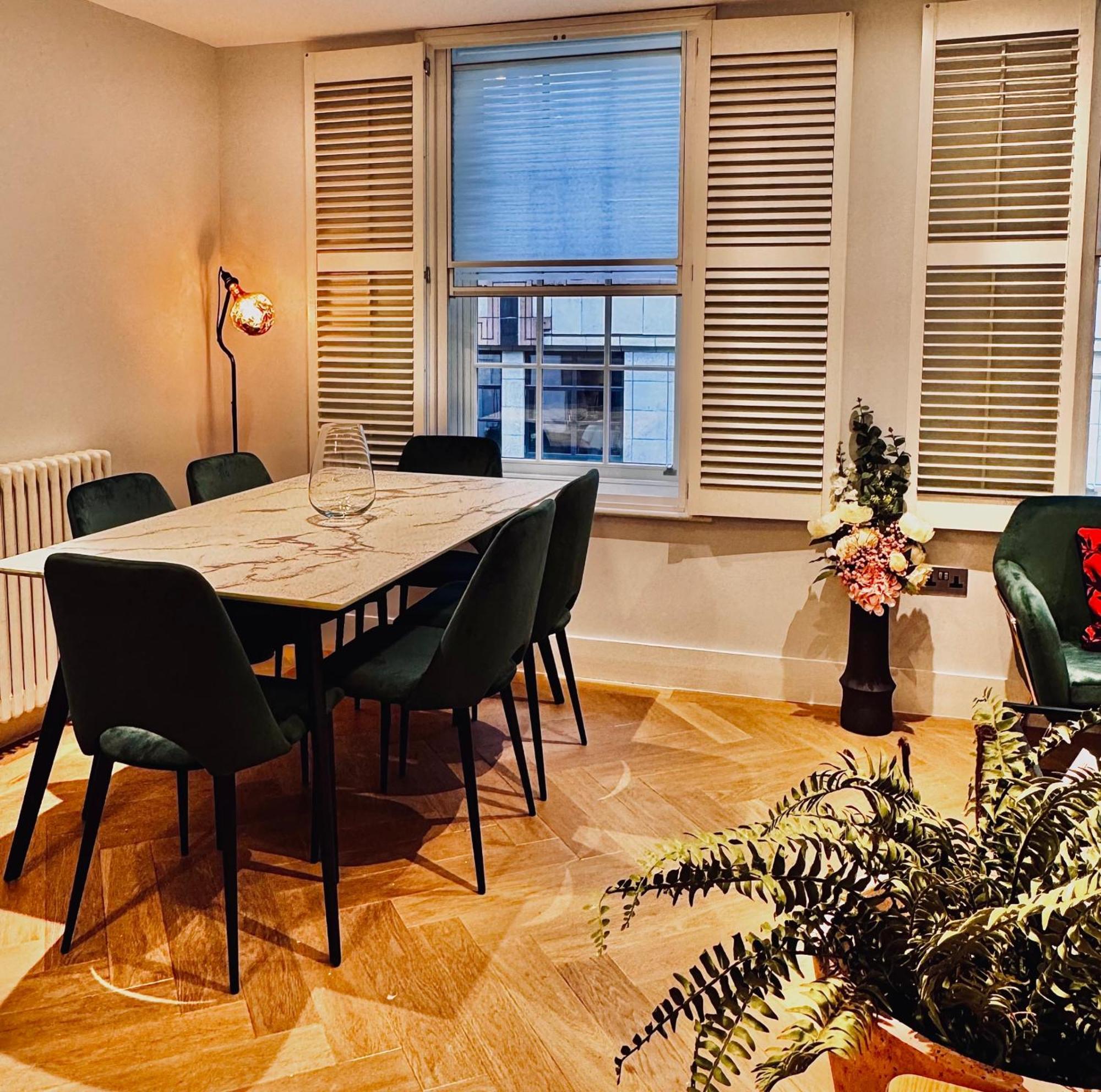 Apartment Chic In Soho Mayfair