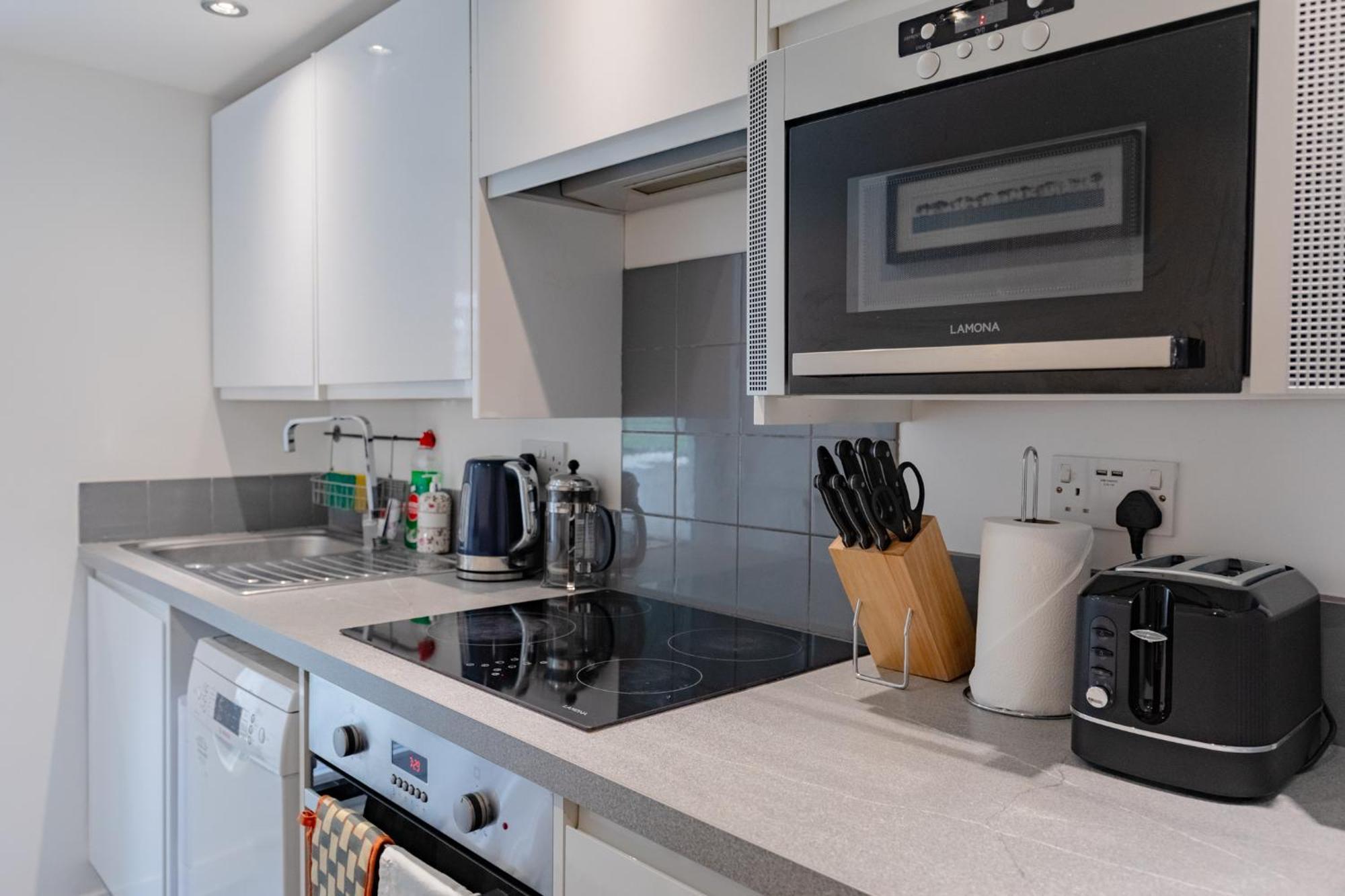 Cosy 1bd Flat Heart Of North West London