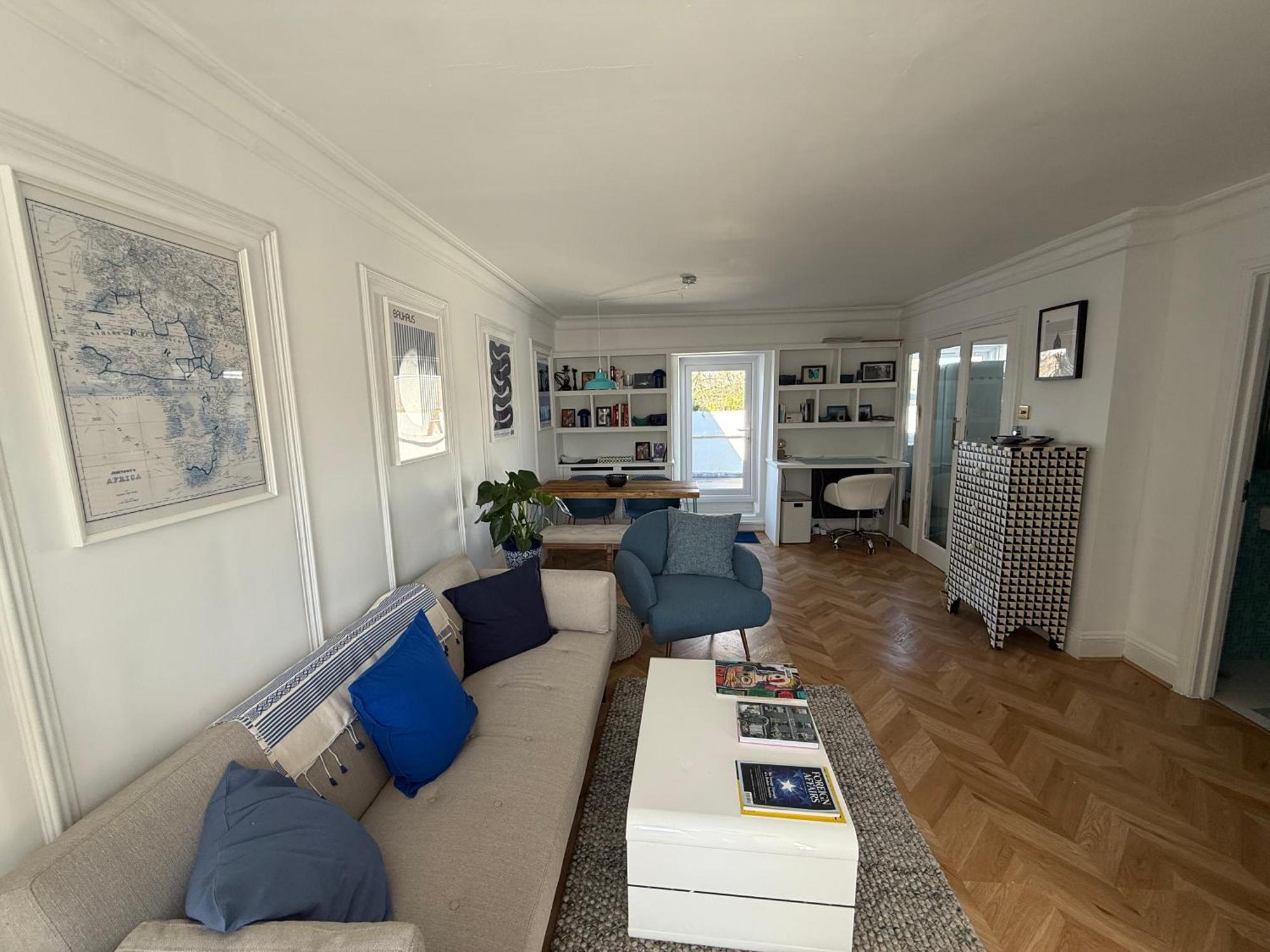 Stylish Cosy Rooftop Flat In Maida Vale *