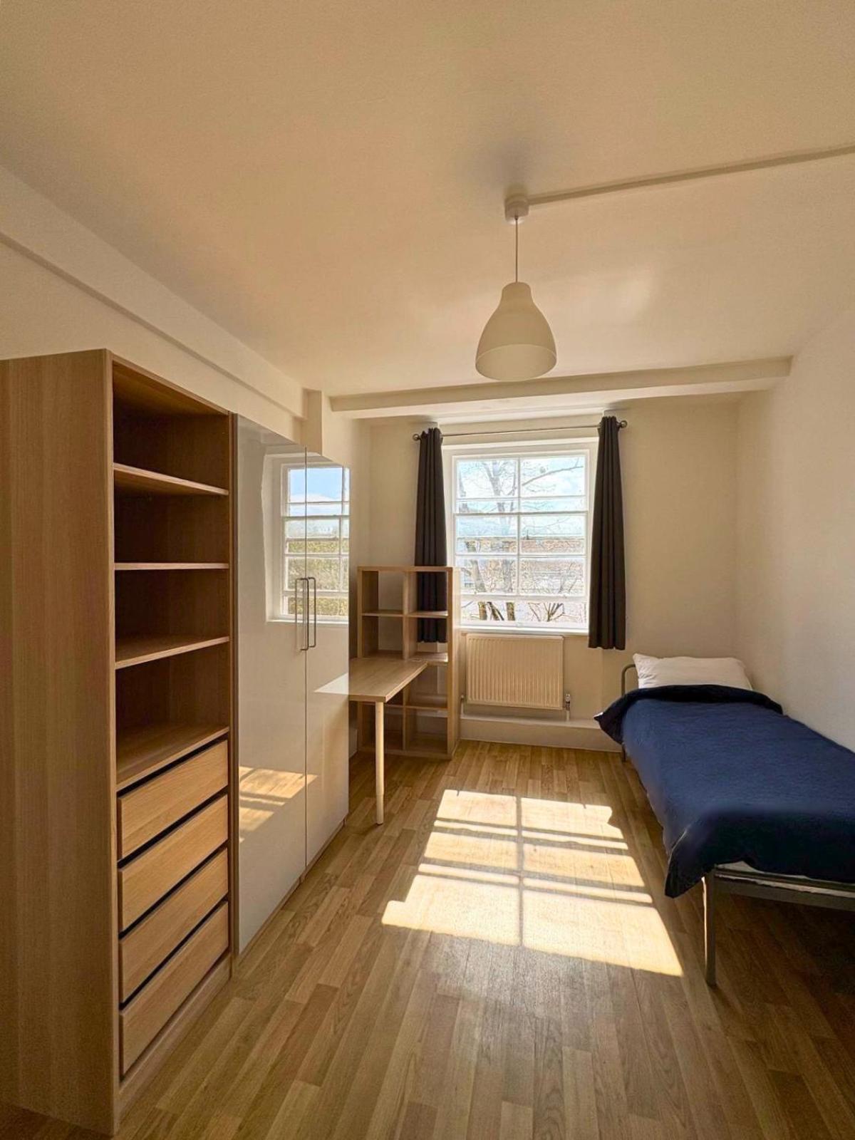 Hostel Bowden Court