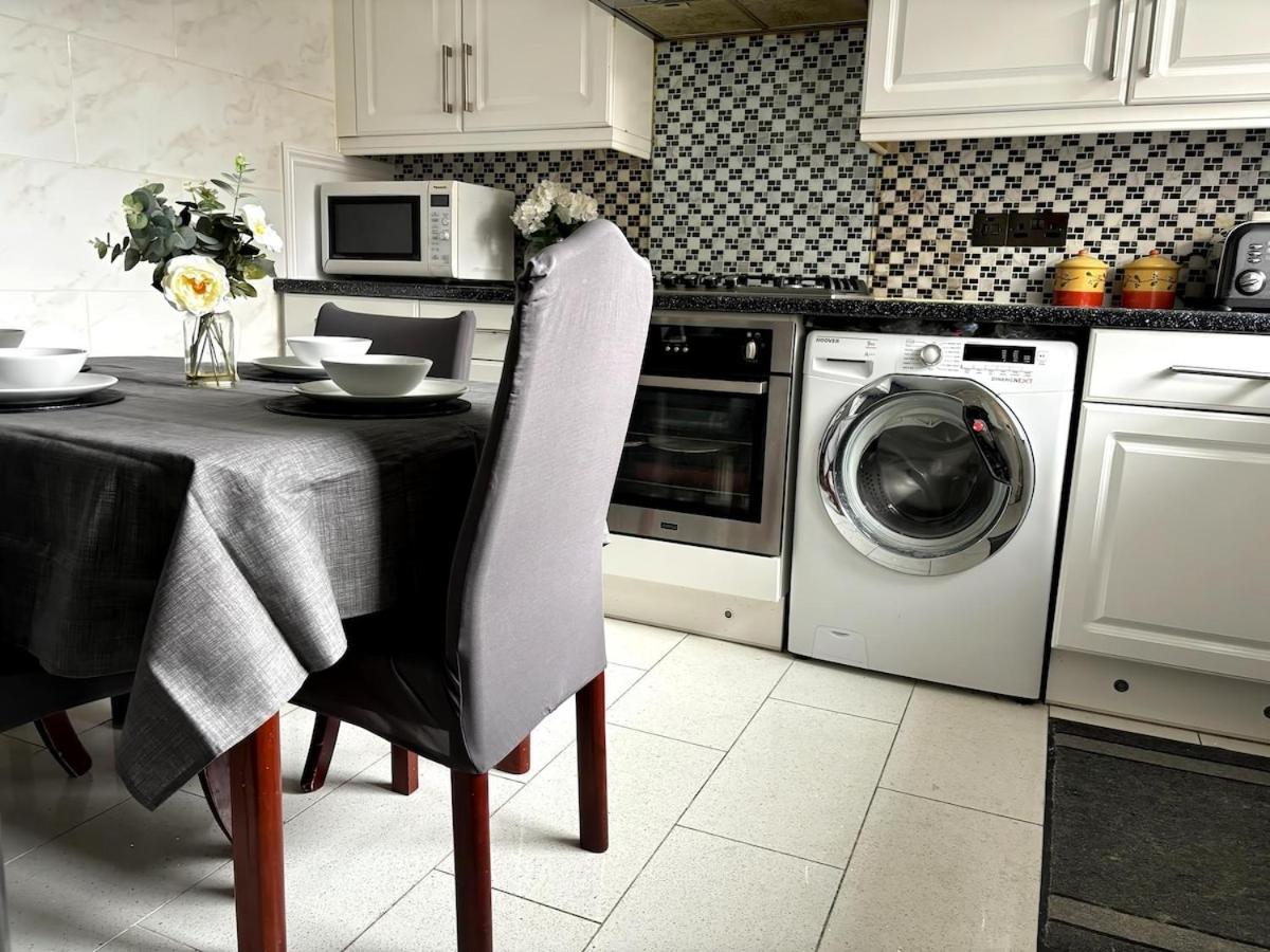 Lovely Spacious By Brick Lane Apartamento Londres
