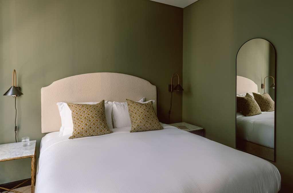 Native Kings Wardrobe Hotell *
