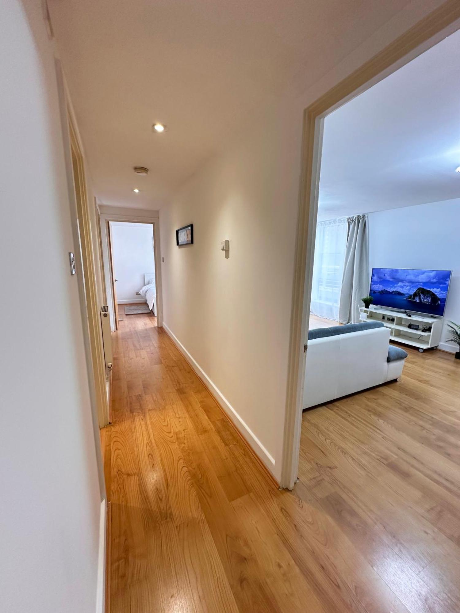 Apartment Lovely 1 Bedroom In Royal Docks By The River London