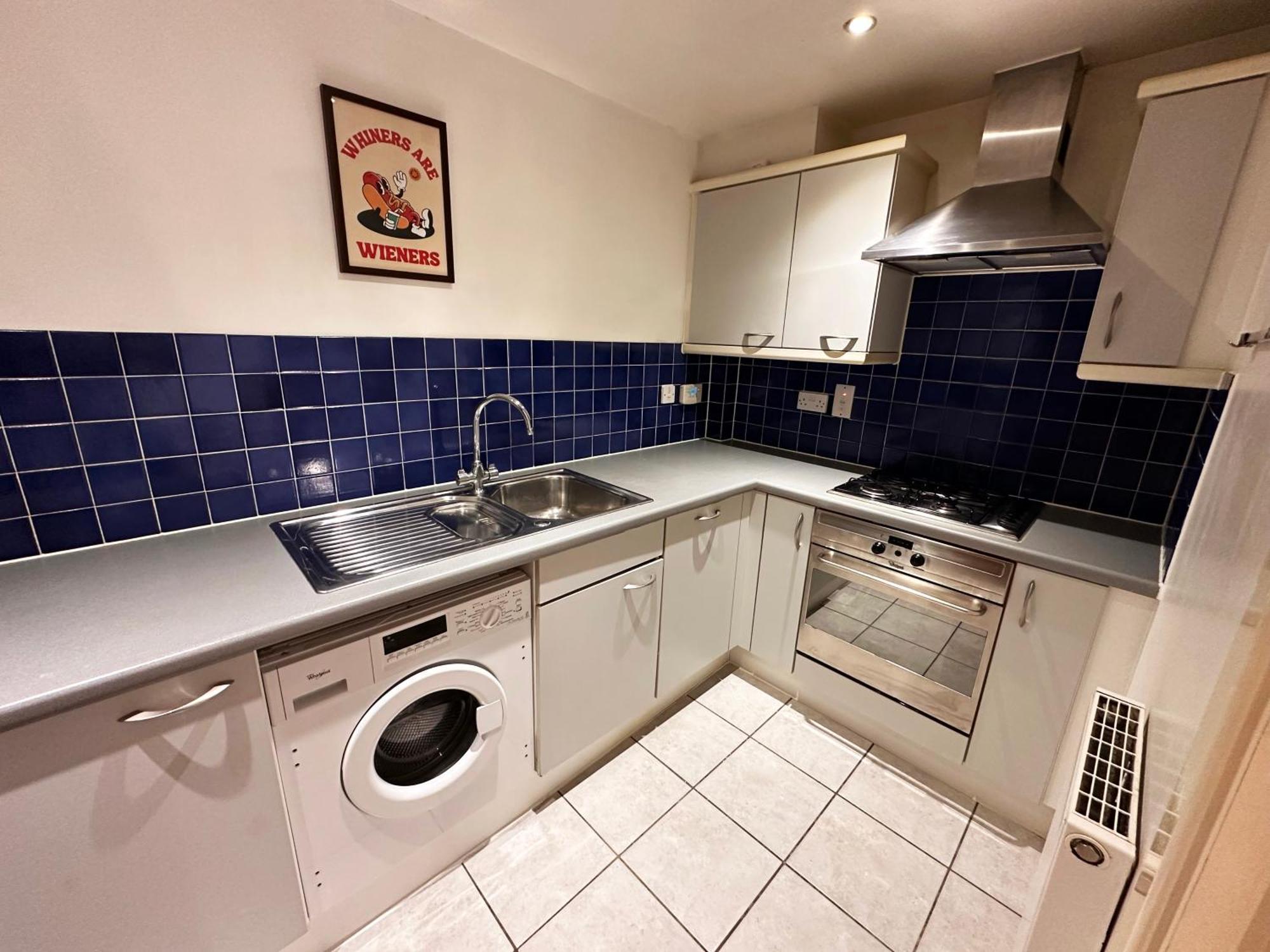 Lovely 1 Bedroom In Royal Docks By The River Apartment