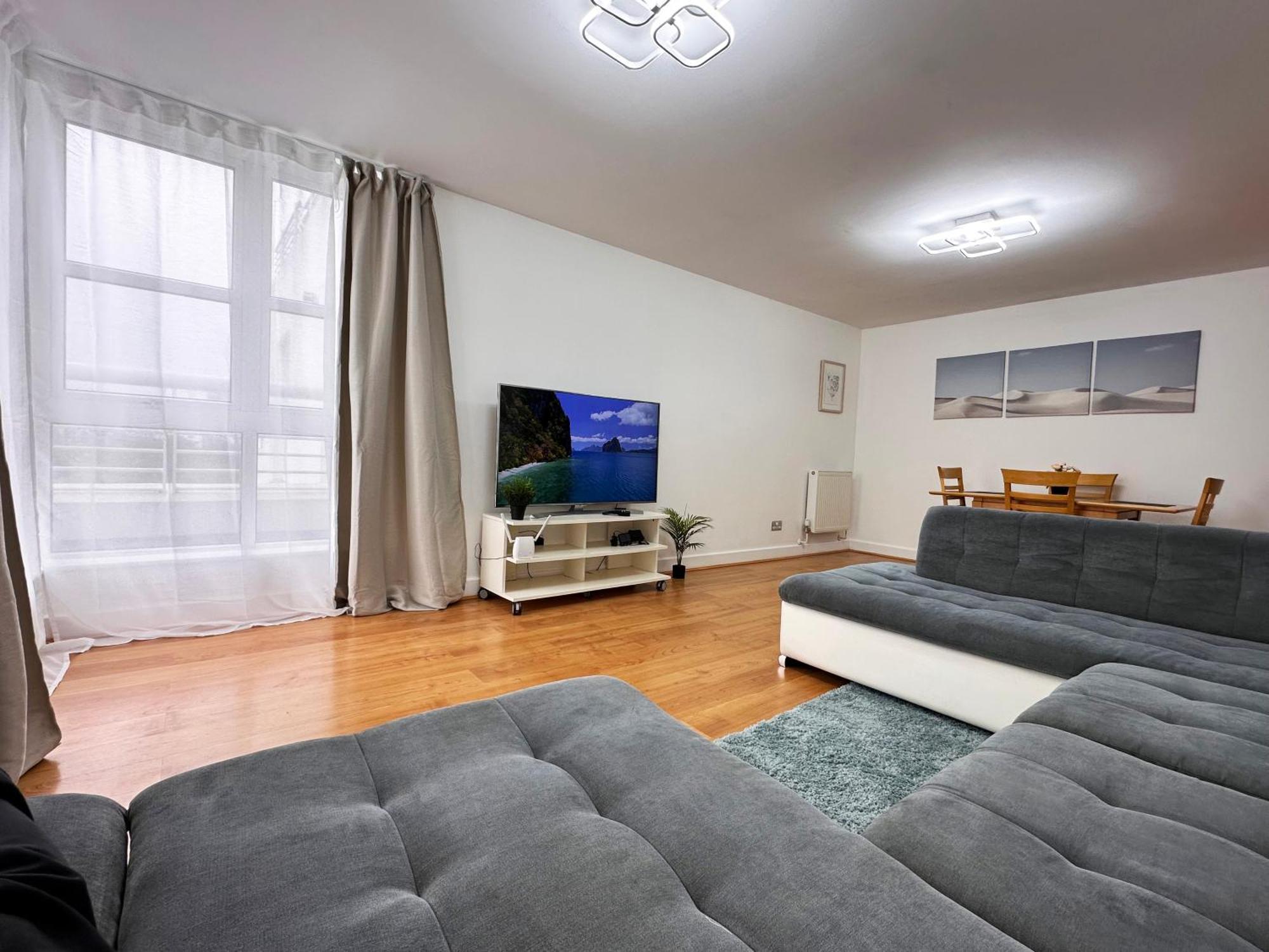 Lovely 1 Bedroom In Royal Docks By The River
