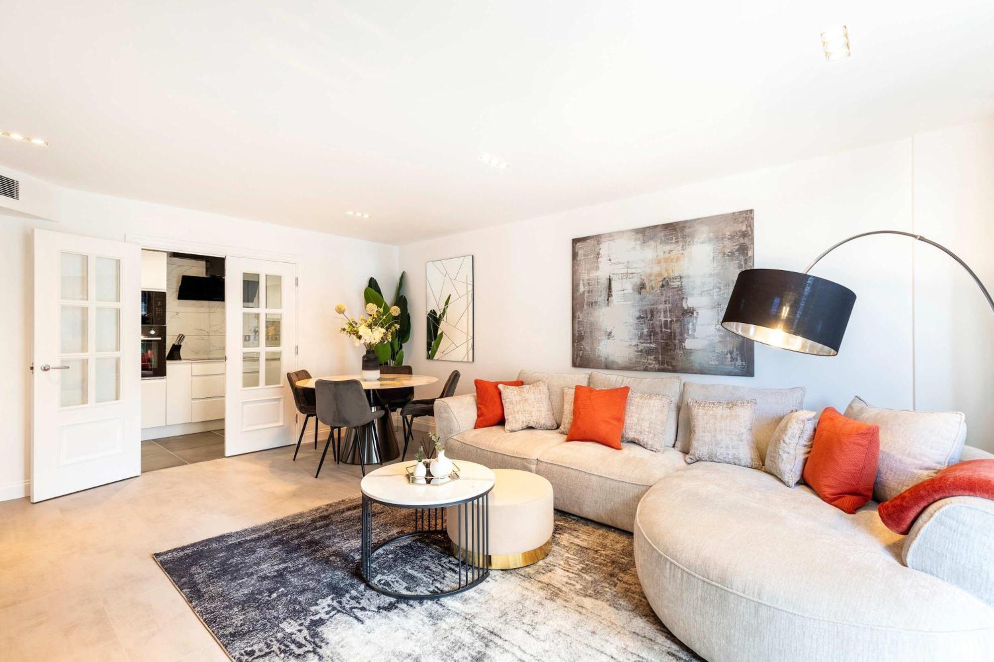 Apartment Italian Elegance In Riverside Battersea