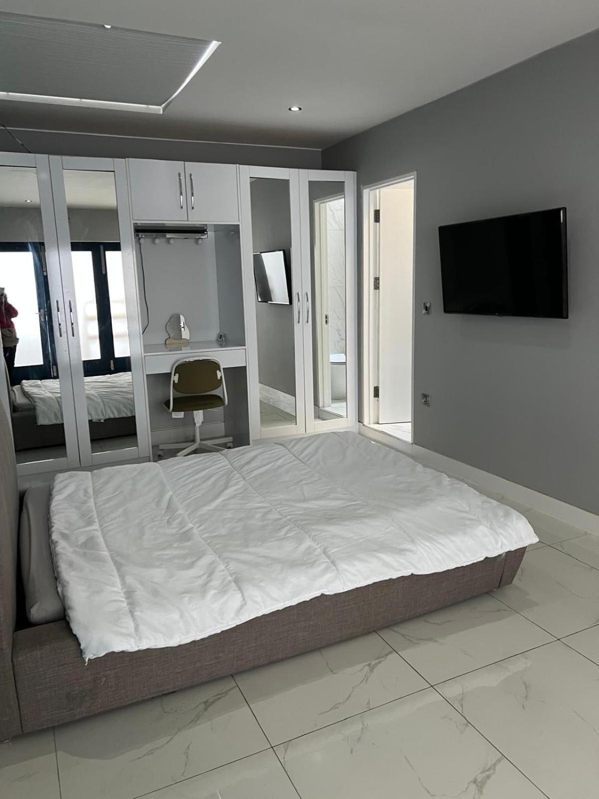 Holborn Beautiful One Bedroom Flat Apartment *