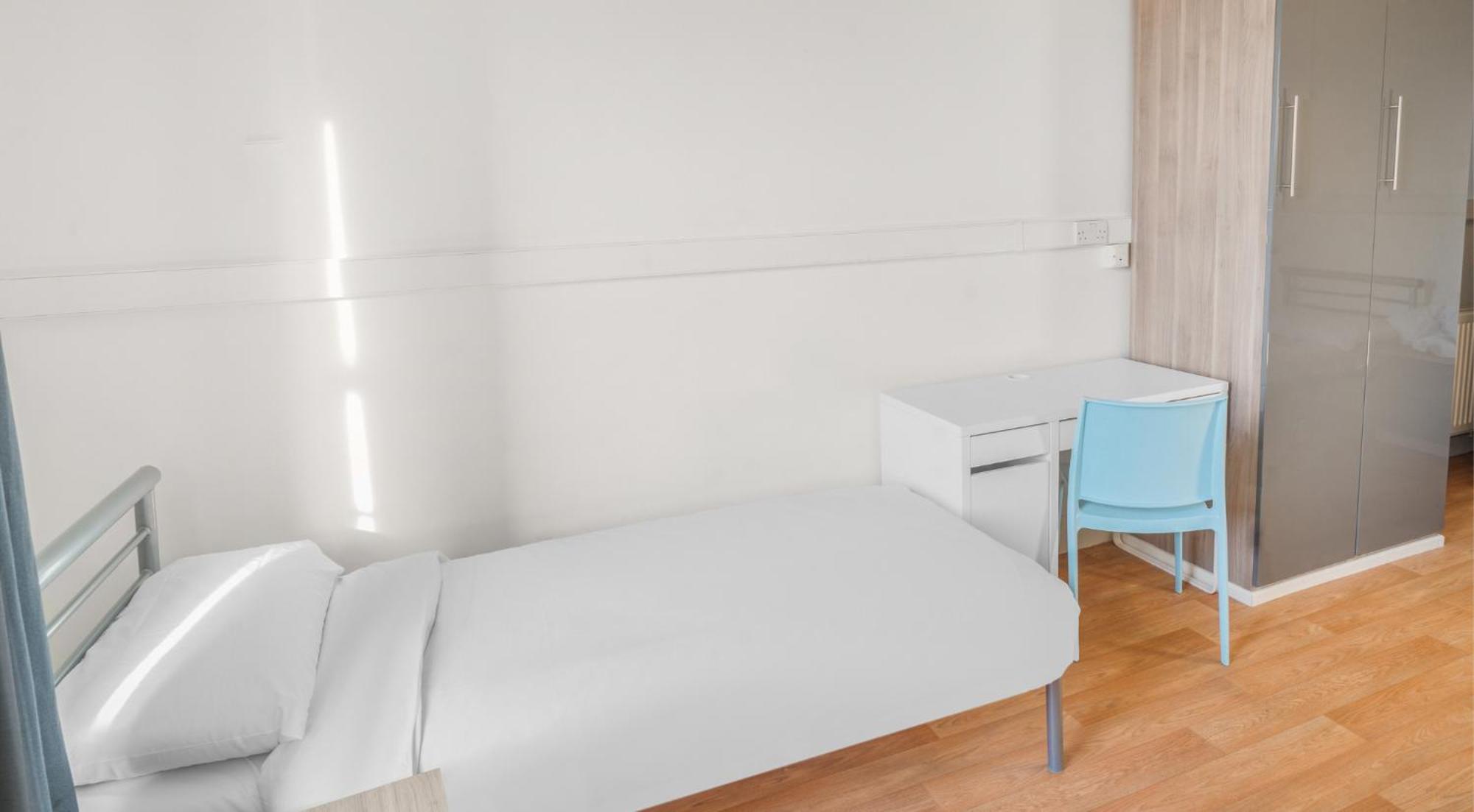 Bowden Court Hostel *