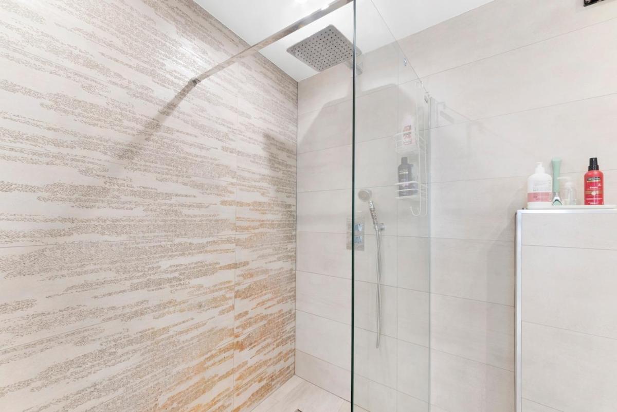 Stylish New Covent Garden Soho * London