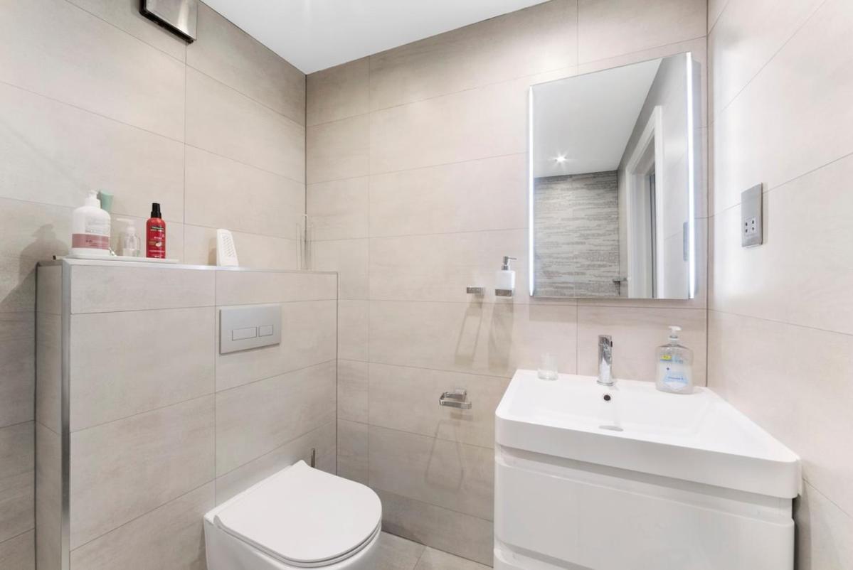 Stylish New Covent Garden Soho Apartment London