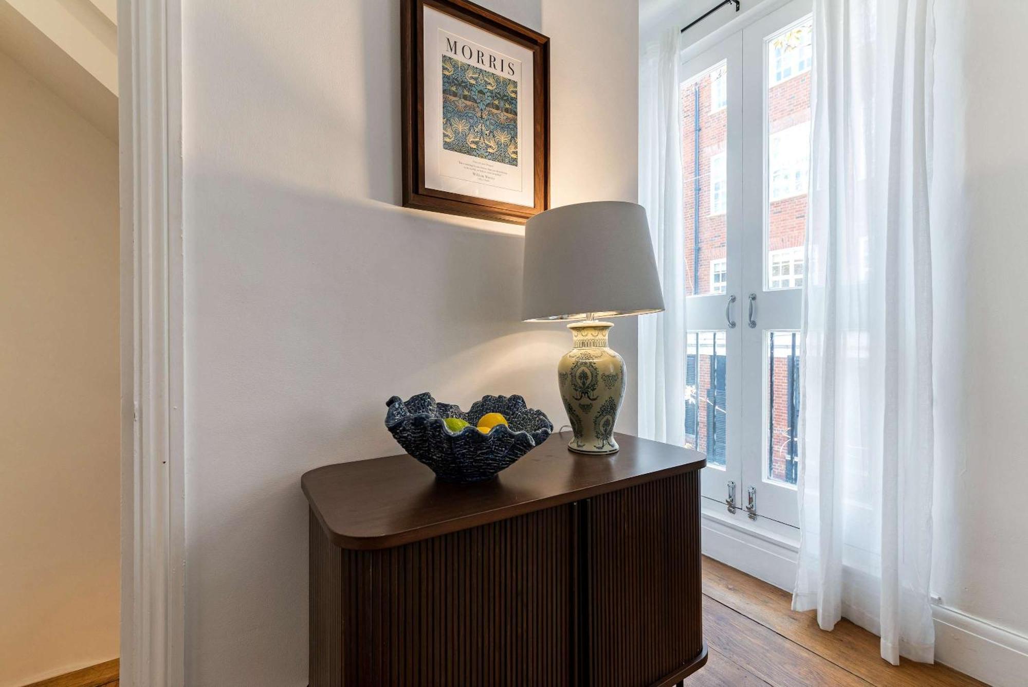 Madestays Premium Hyde Park Townhouse Holiday home *