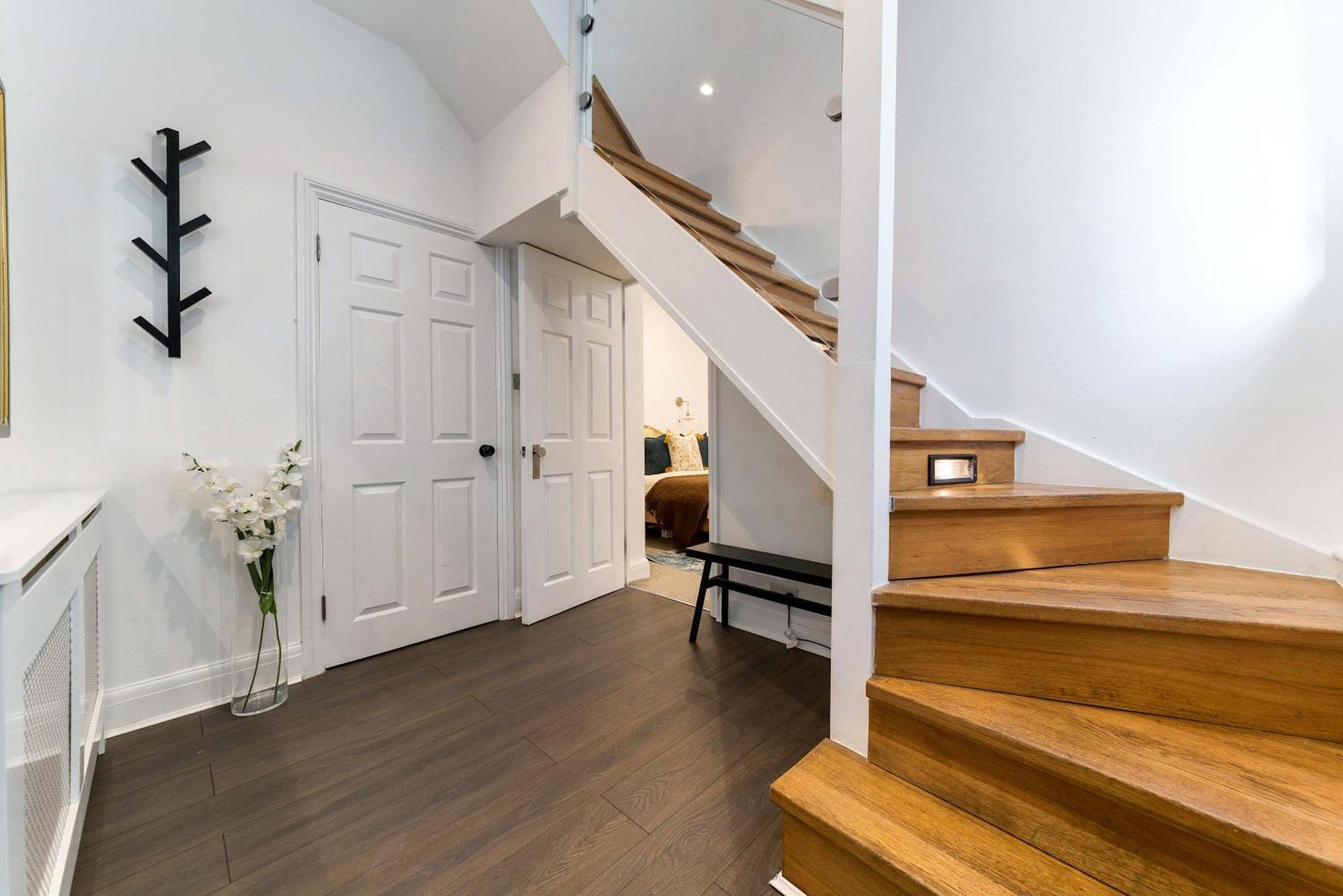 Madestays Premium Hyde Park Townhouse Holiday home London