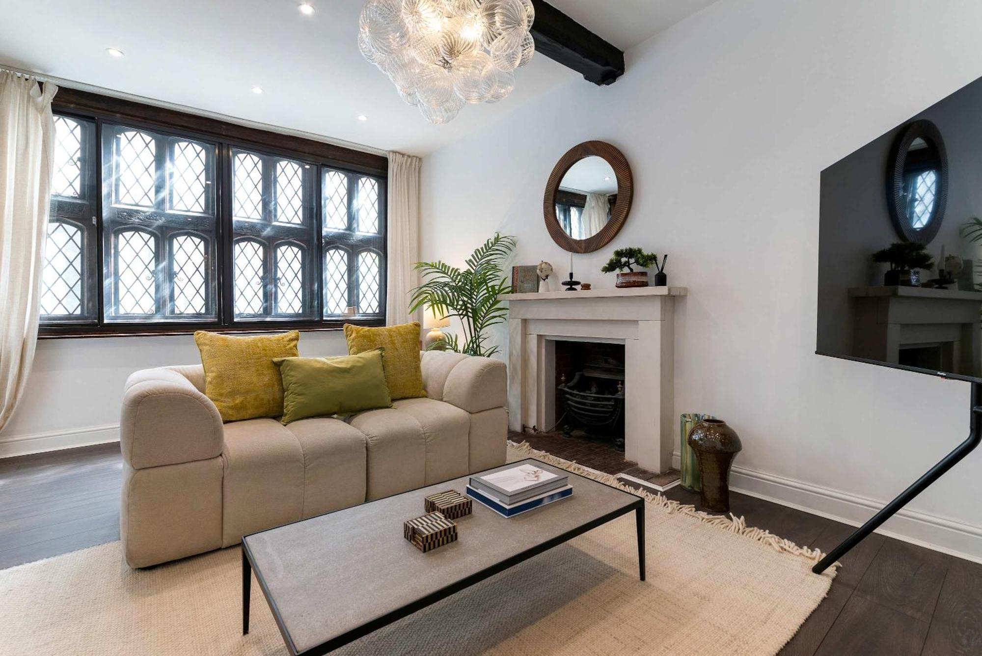 Madestays Premium Hyde Park Townhouse