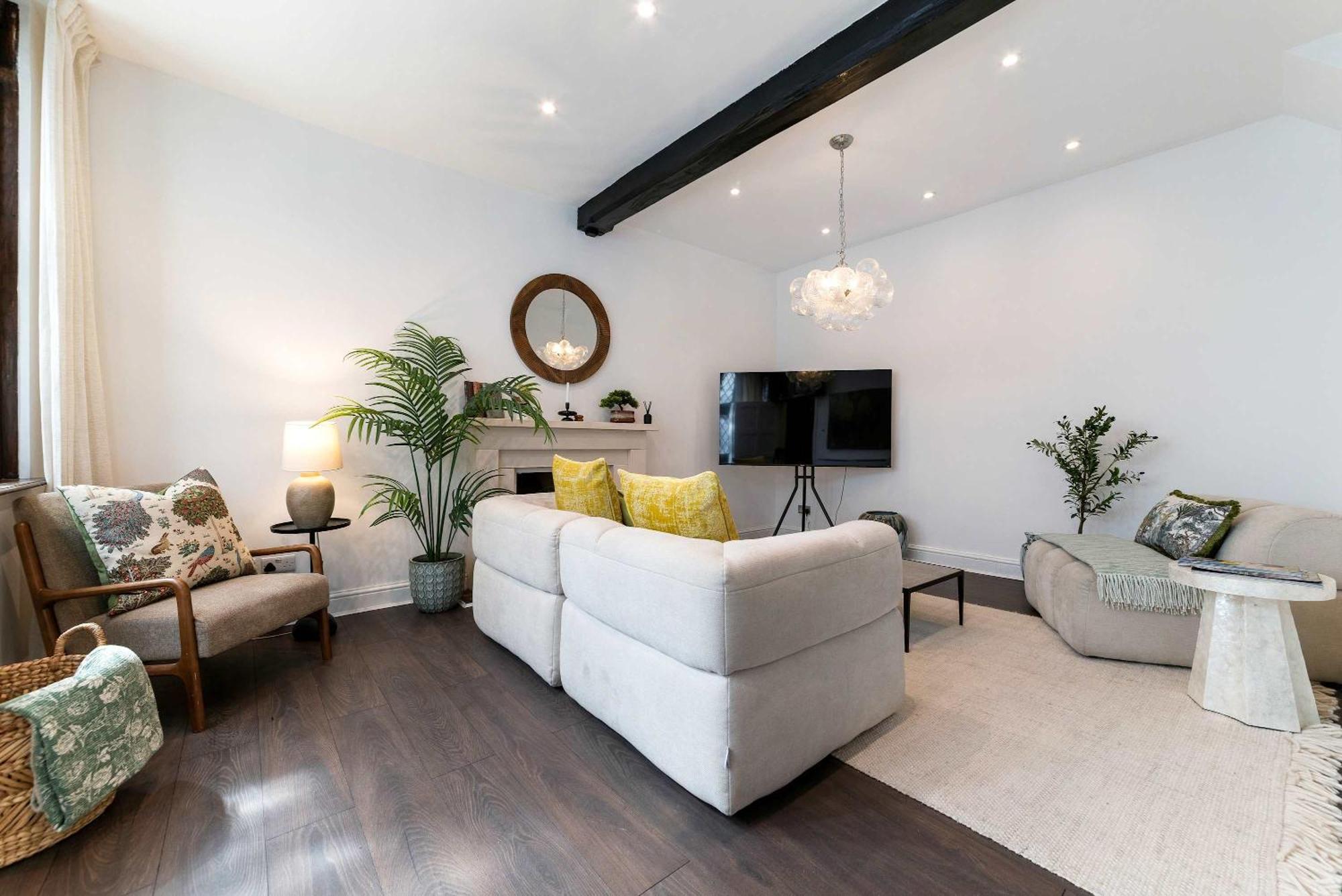 Holiday home Madestays Premium Hyde Park Townhouse *