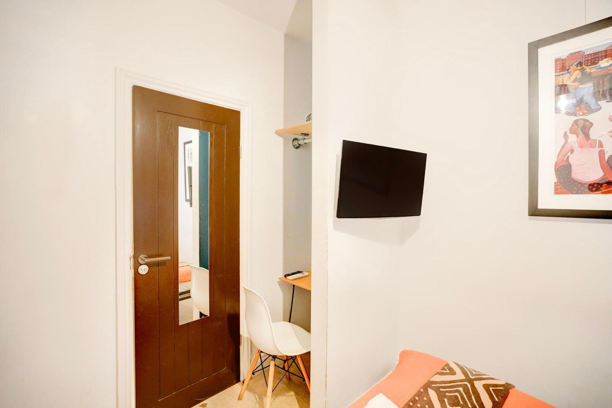 Peckham By Belvilla 3* London