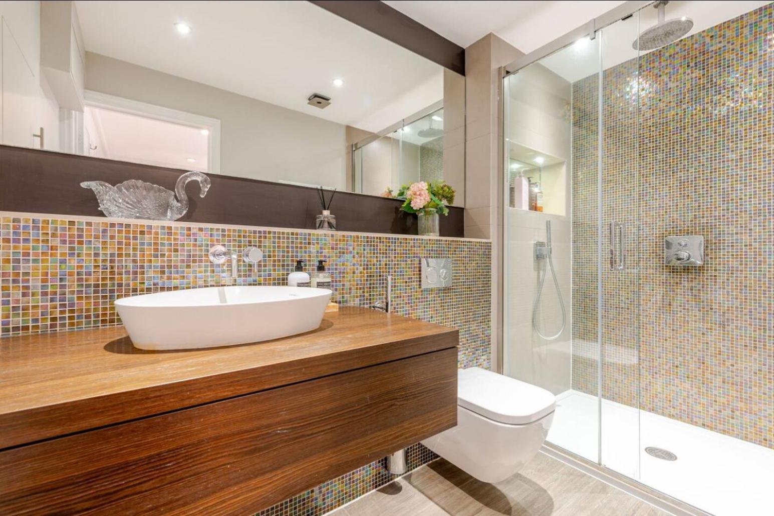Spacious And Private By Royal Palace * London