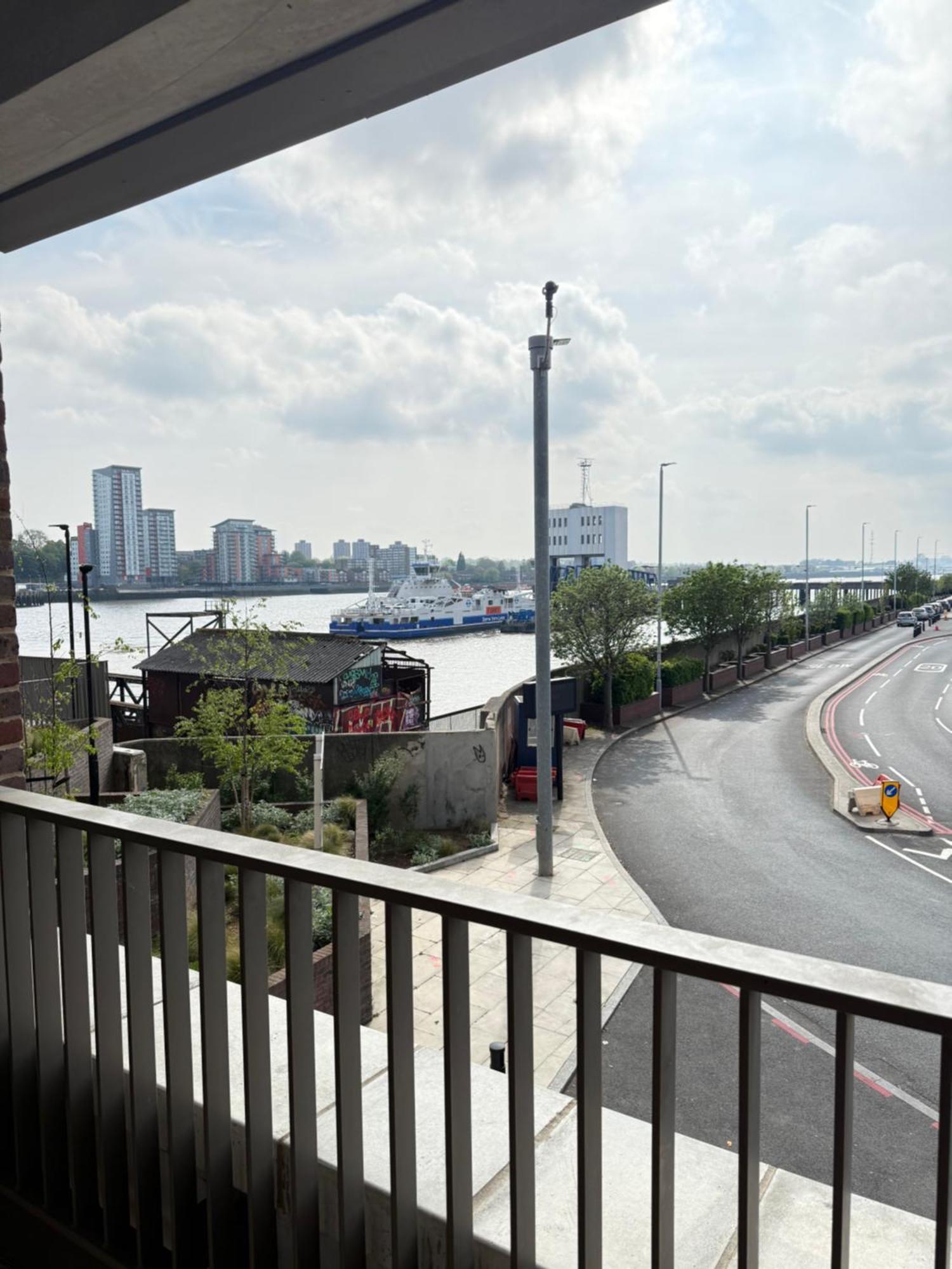 Apartment Kins Place, Beautiful 1 Bedroom Near Airport