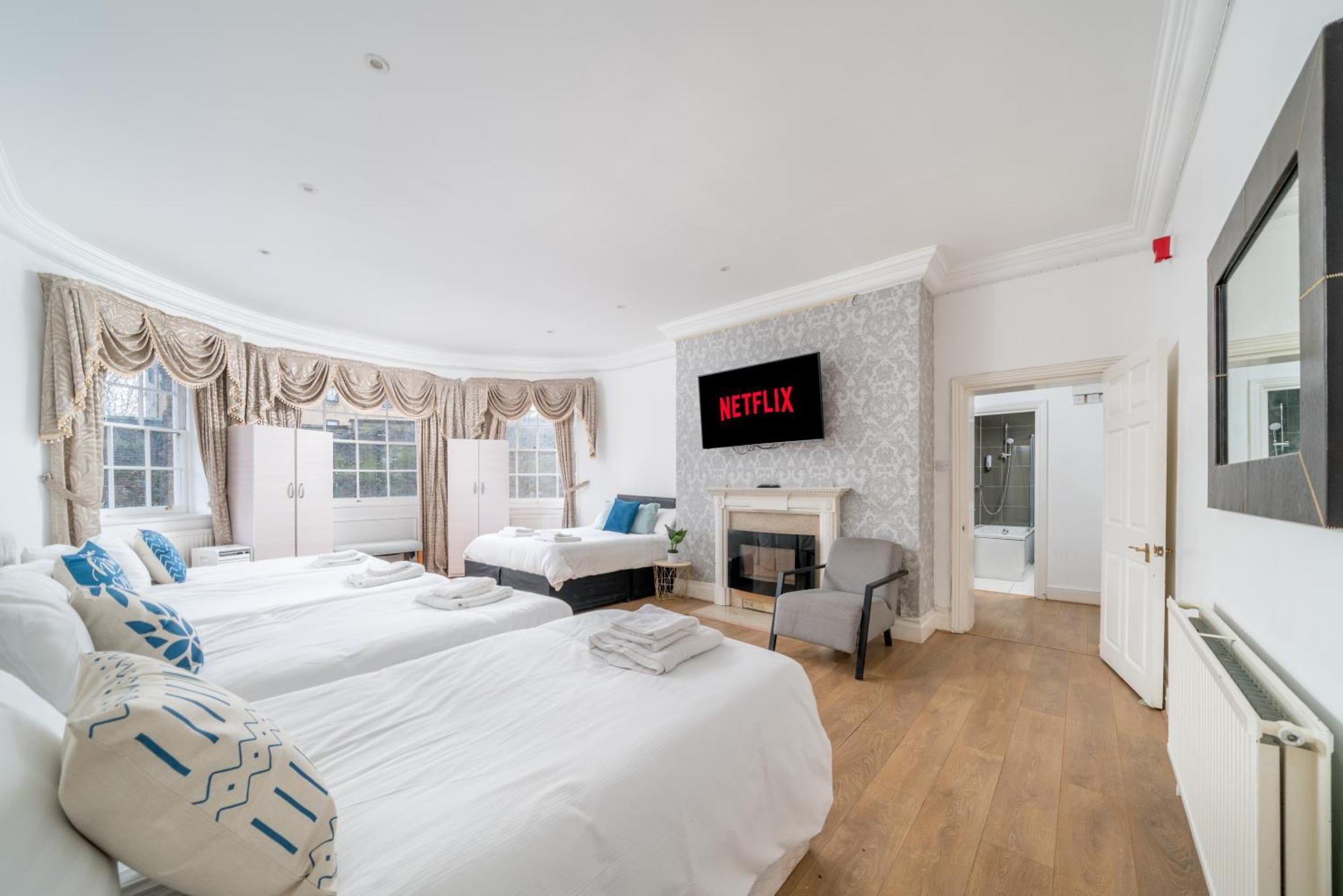 Apartment Larger Groups Close To O2 Arena Excel Canary Wharf With Wifi And Parking Within Mins Walk To Drl & Jubilee Line