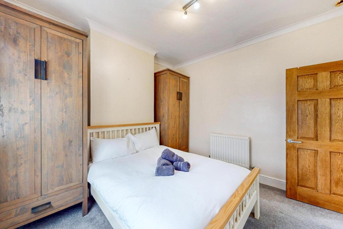 Quaint 2 Bedroom Flat -10 Min To Tower Bridge