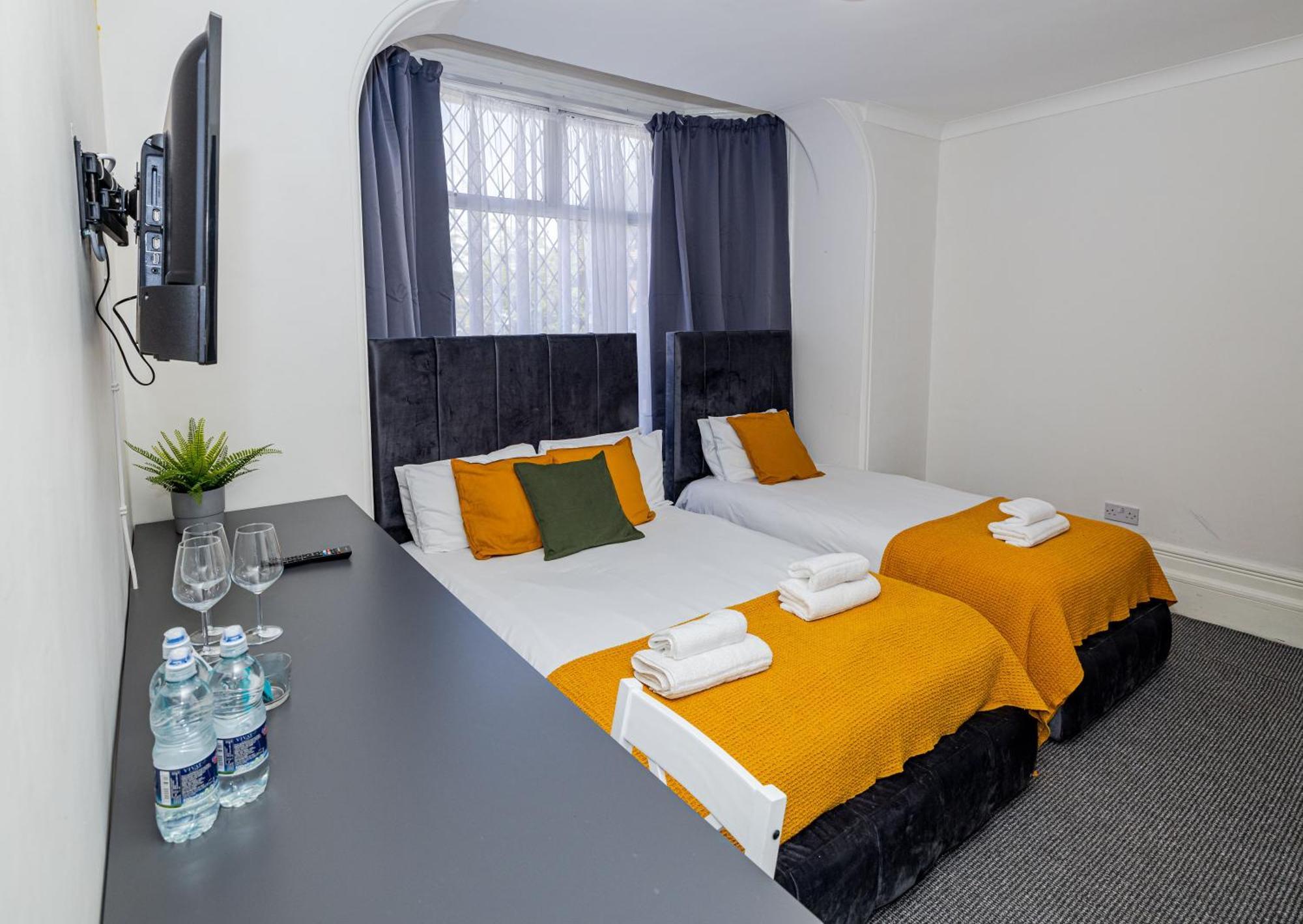 Woodford Hotel London