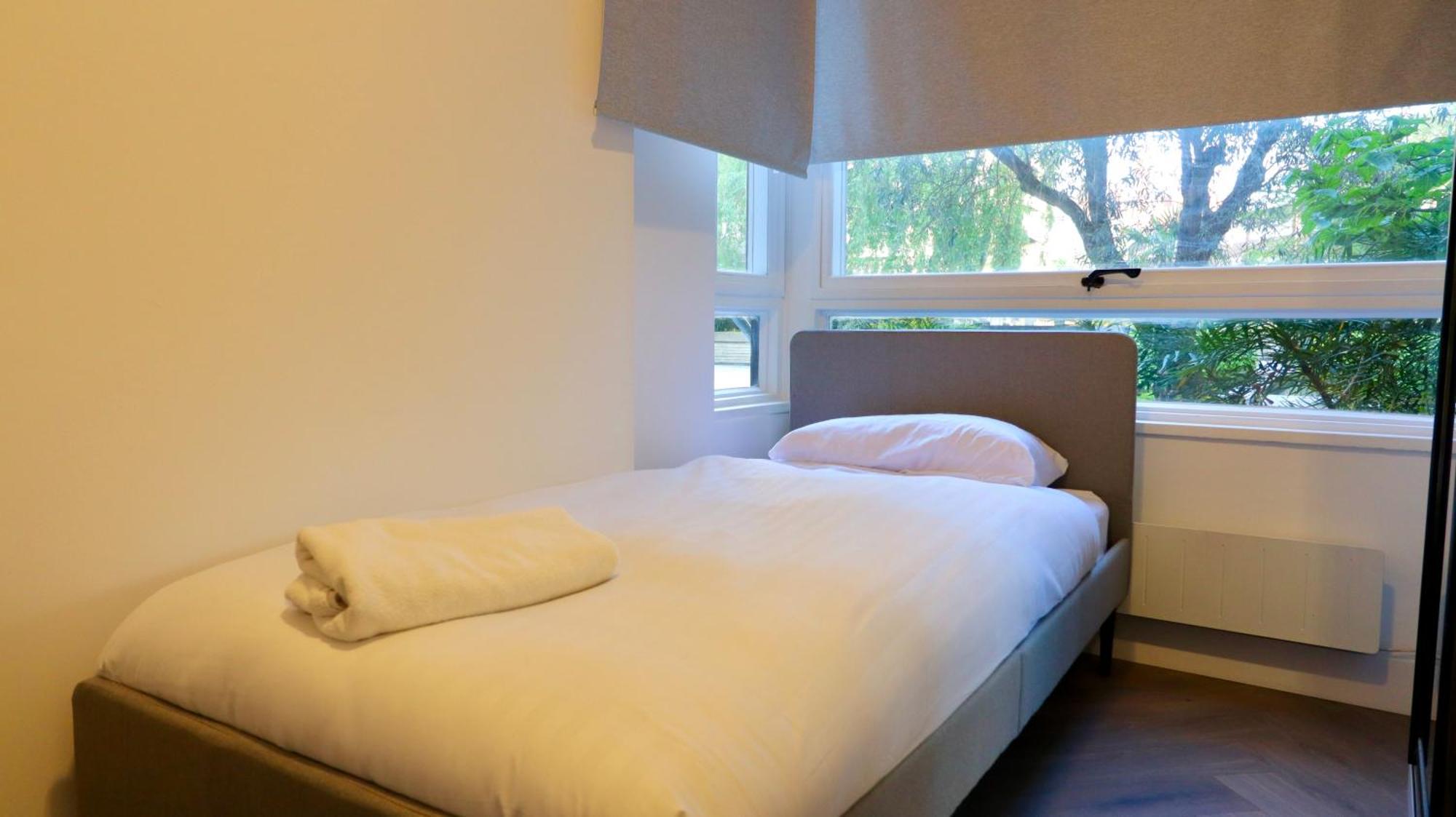 Luxury 2 Bedroom By Aljoori London