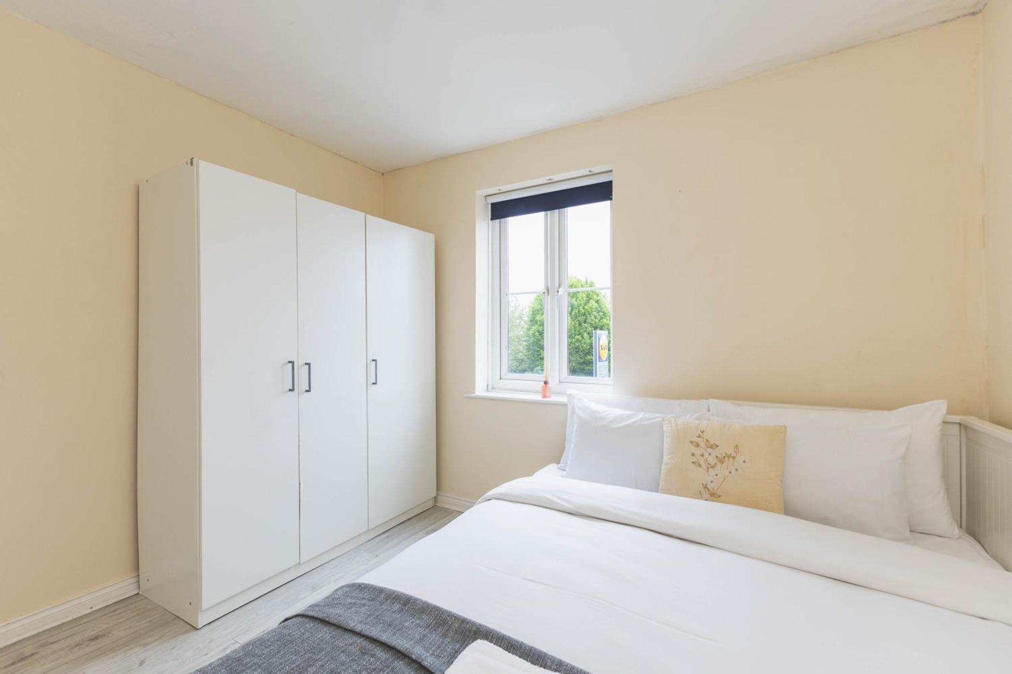 Apartment Cosy 2br, Free Parking, 8min To Airport London