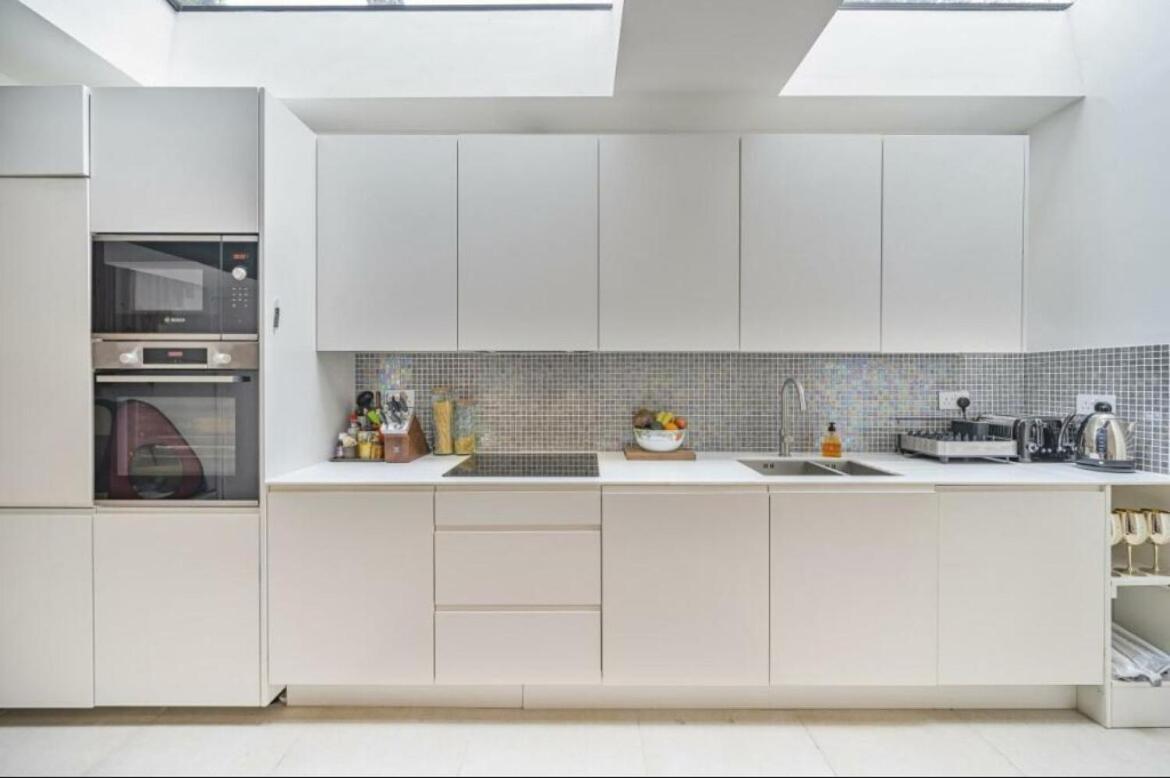 Charming 3 Bedroom Family *