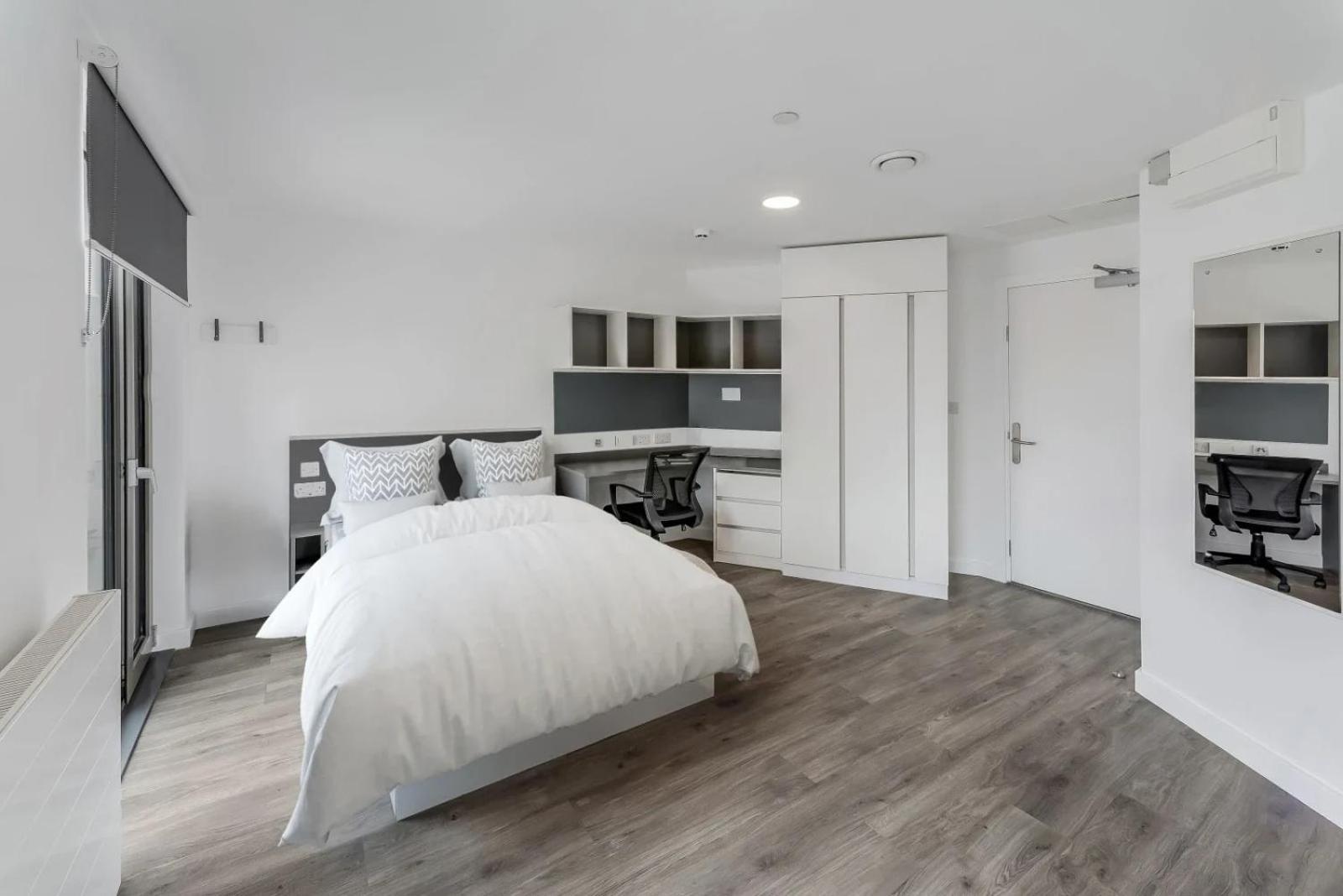 Apartment For Students Only Studios At Chapter White City In London London