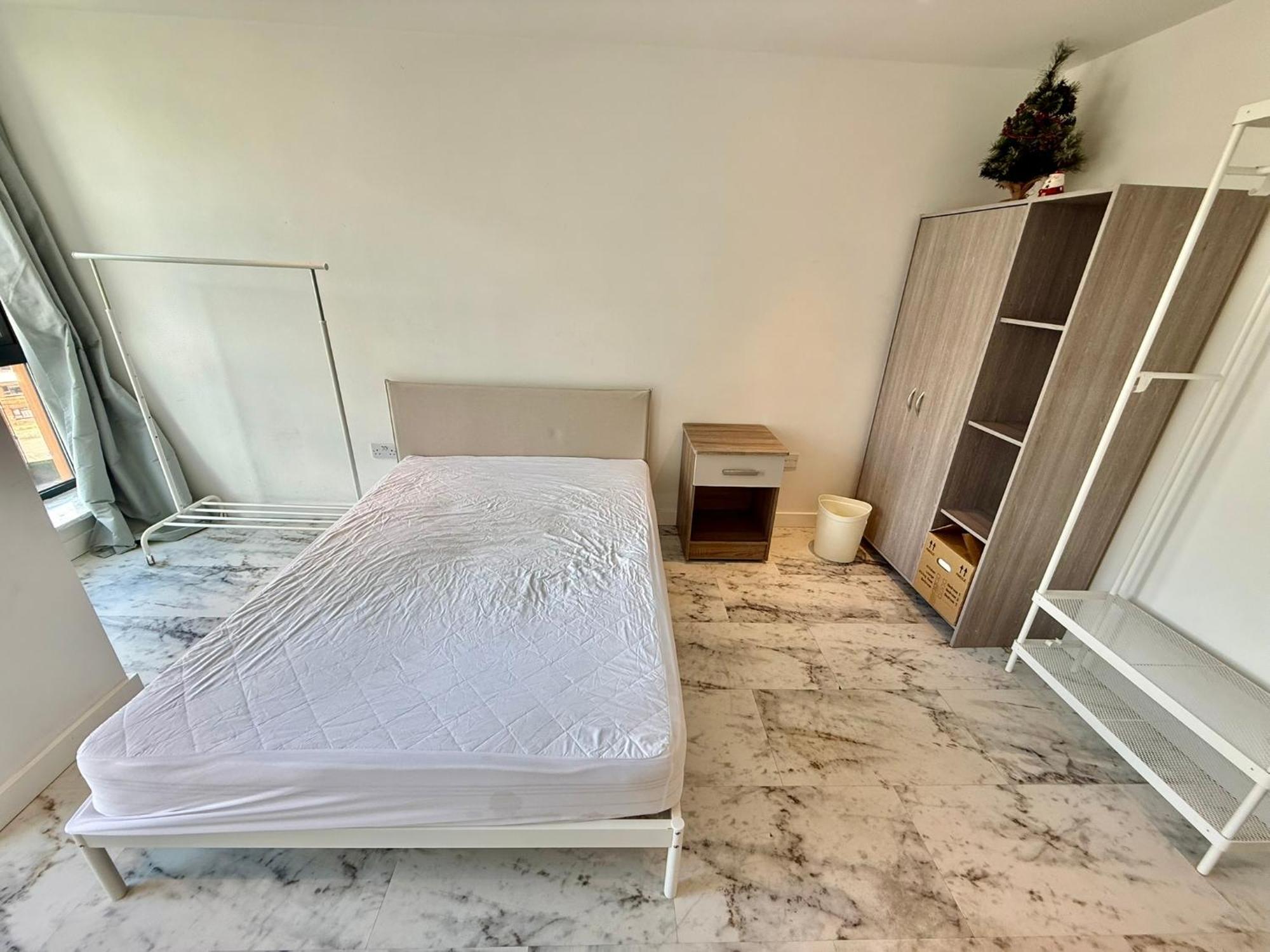 Deluxe Entire With 2x Bedrooms, 2x Bathrooms And A Big Living In The Olympic Park And Westfield At Stratford Leilighetshoteller *