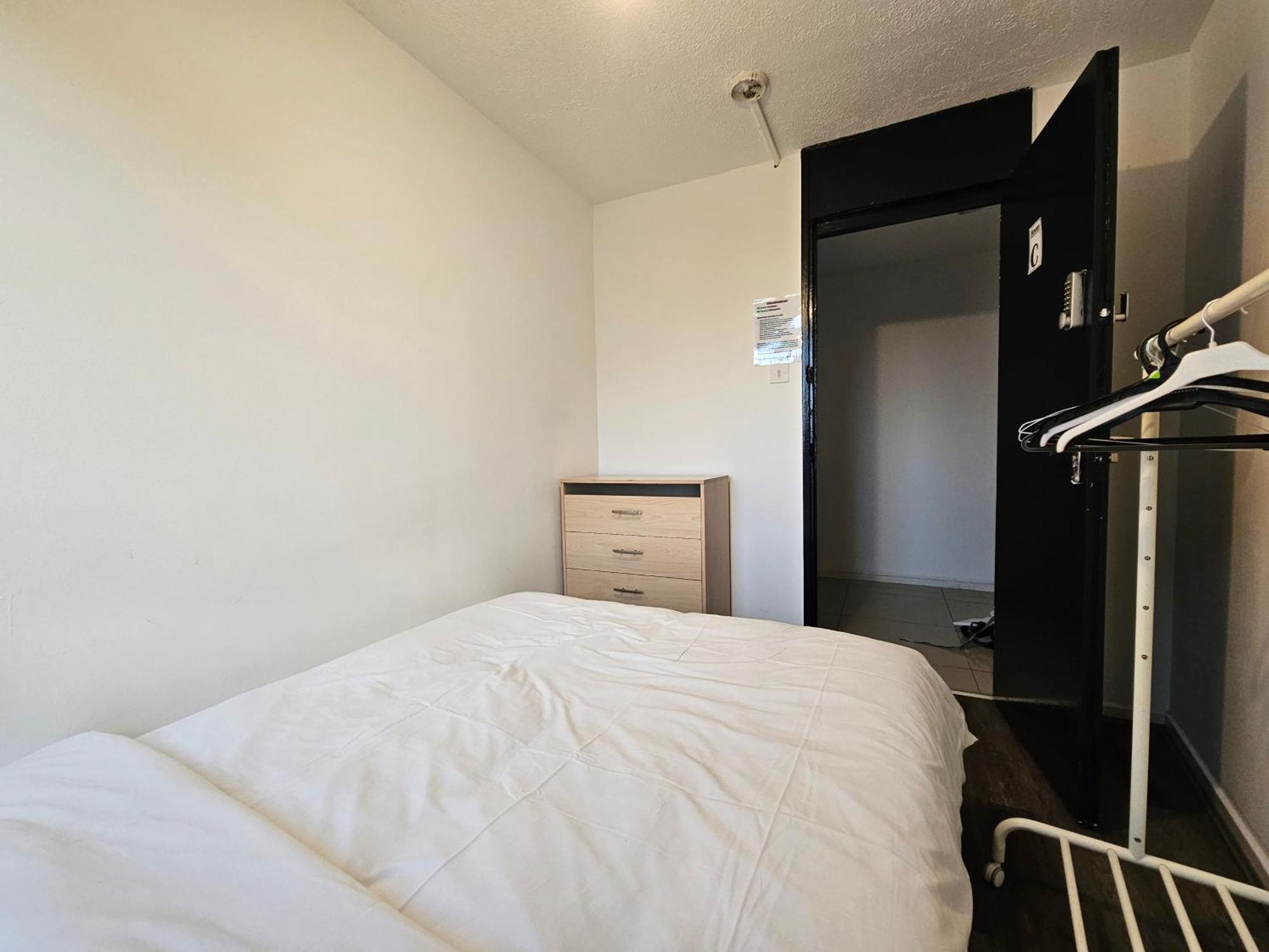 Wapping Guest house London