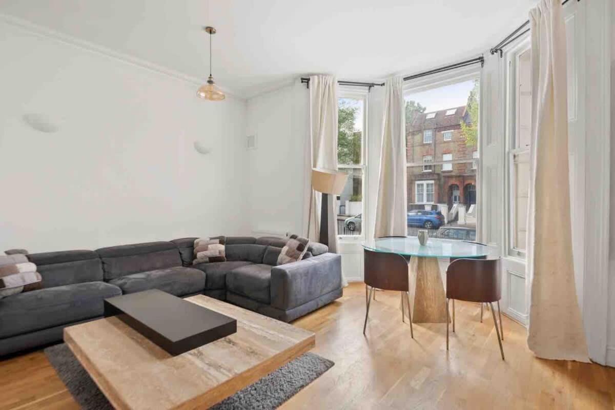 Apartment Sg, Stylish Paddington, *