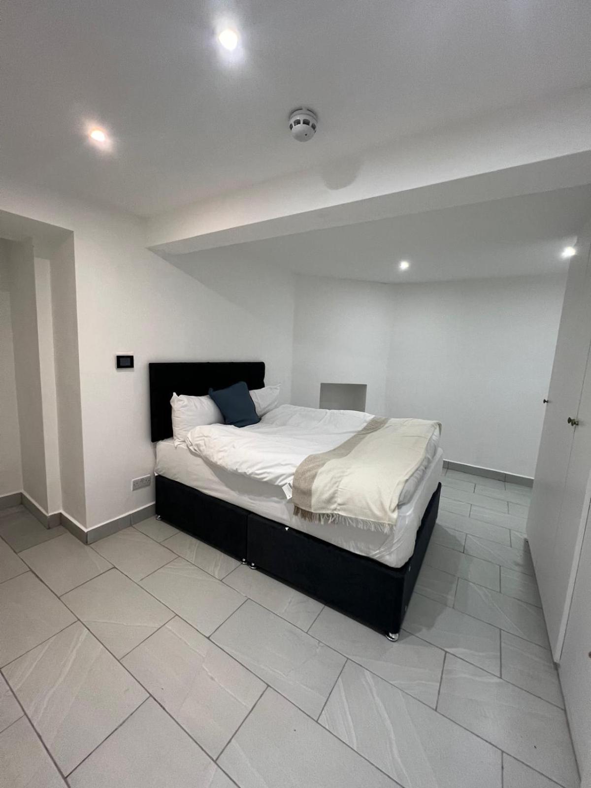 Bell Street 2 Bedroom Flat A Apartment London