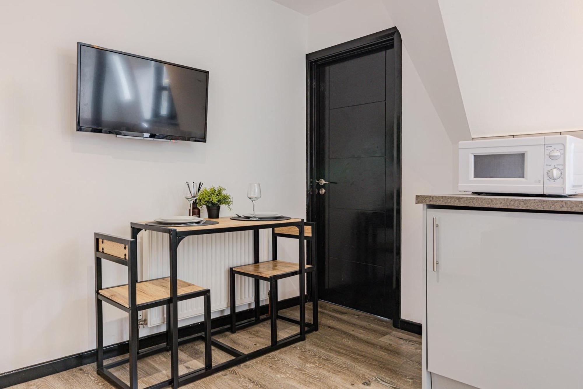 Langdon Apartments, Bouverie Place Apartment London