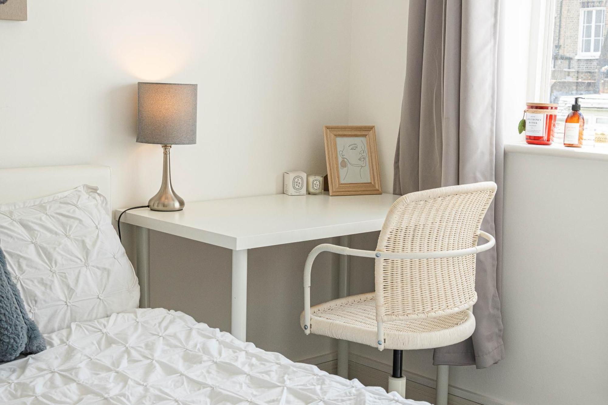 Bright & Modern Newly Refurb 2-Bed 2-Bath Whole Apartment Near Hyde Park & Kensington, Prime Paddington Location Zone 1